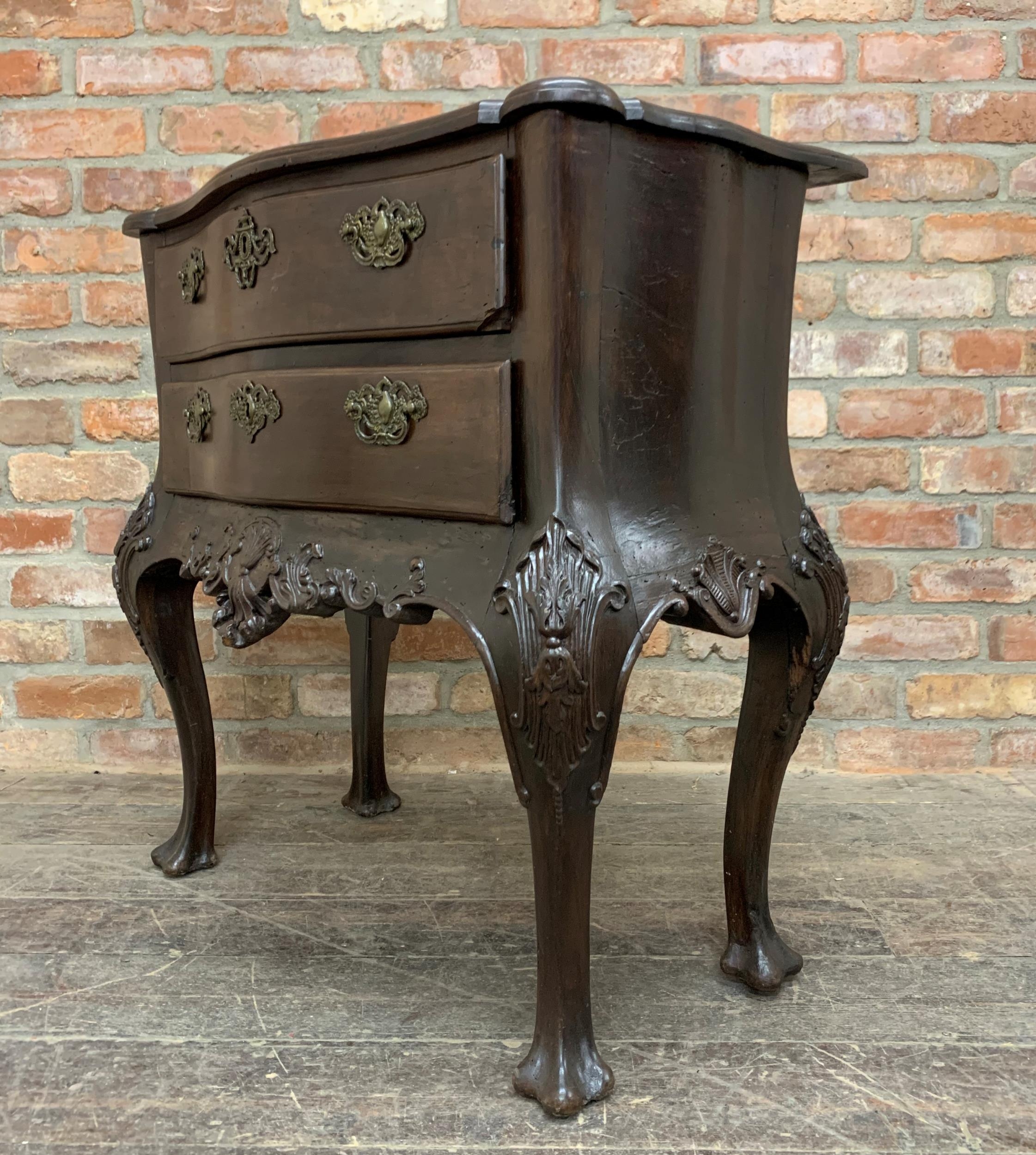 Good antique Spanish oak serpentine chest of drawers, with carved apron and cabriole legs, 83 x 83cm - Image 3 of 4