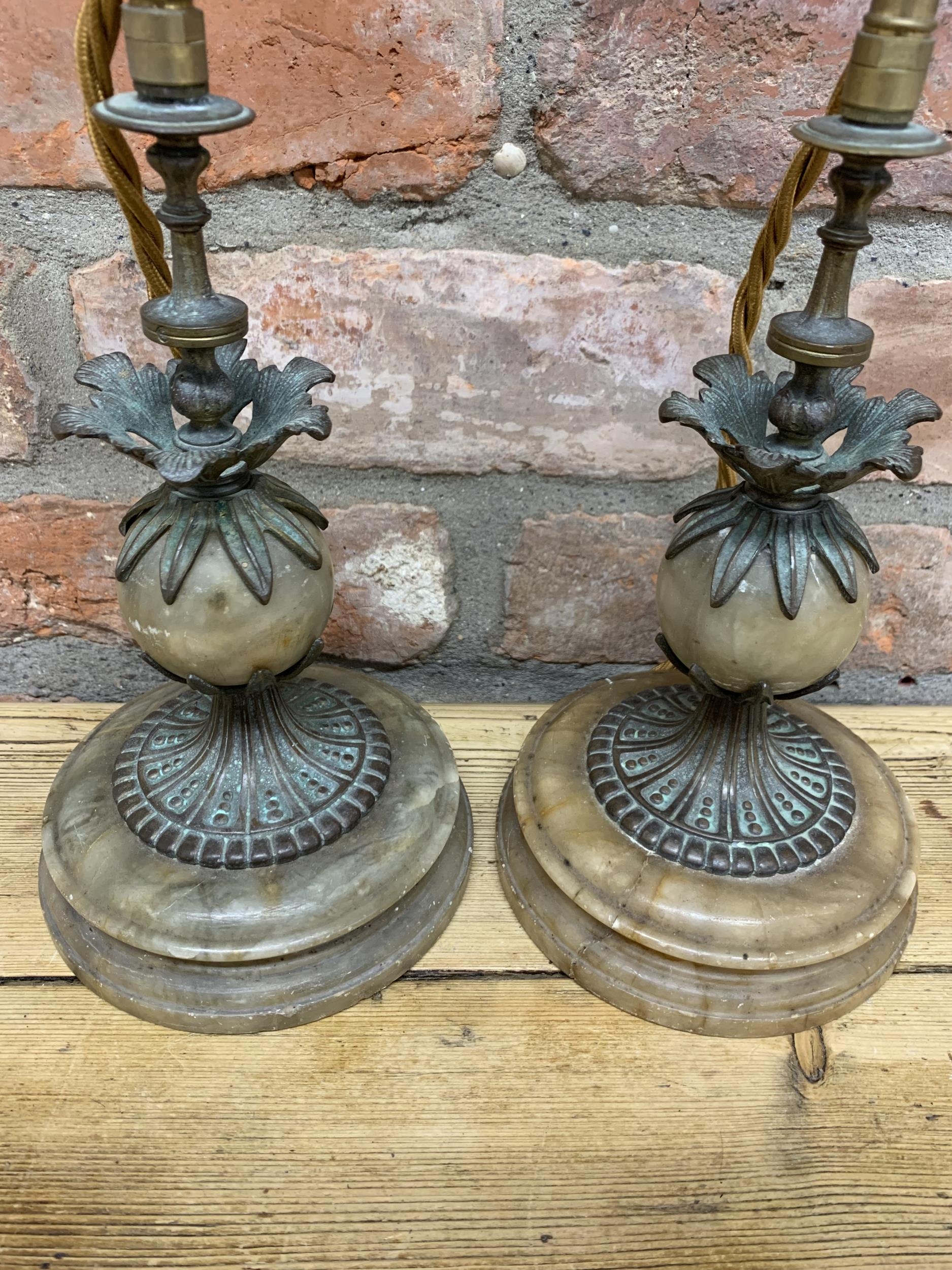 Pair of Grand Tour alabaster and bronze table lamps, H 32cm - Image 2 of 4