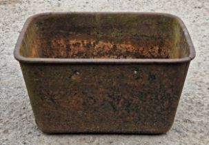 Vintage cast iron rectangular trough with drainage hole, H 30cm x W 53cmx D 39cm