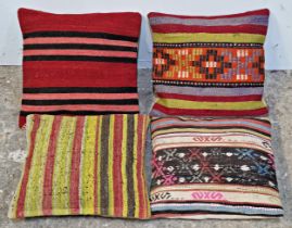 Four Kelim cushions (4)