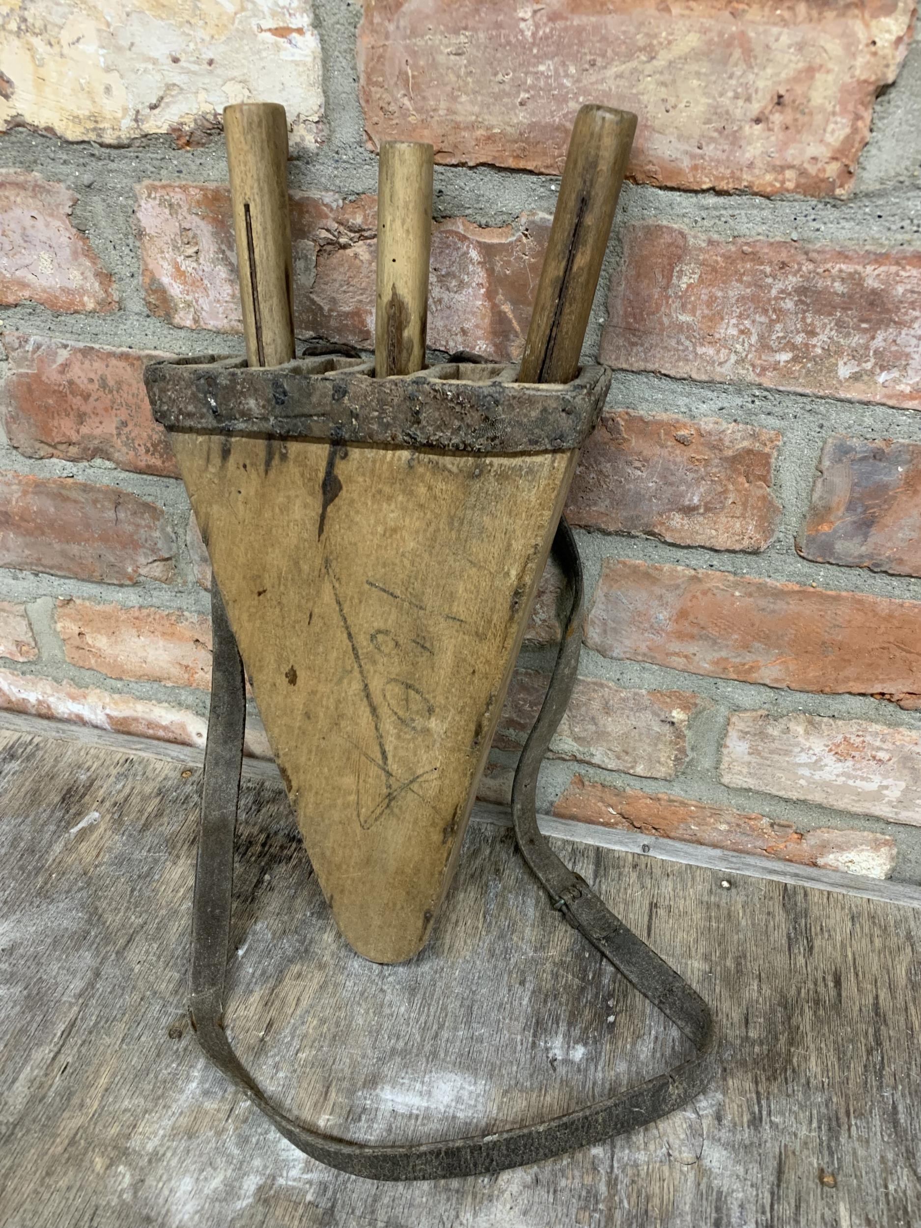 Quantity of antique French abattoir knives with carcass splitter meat cleaver (4) - Image 5 of 5