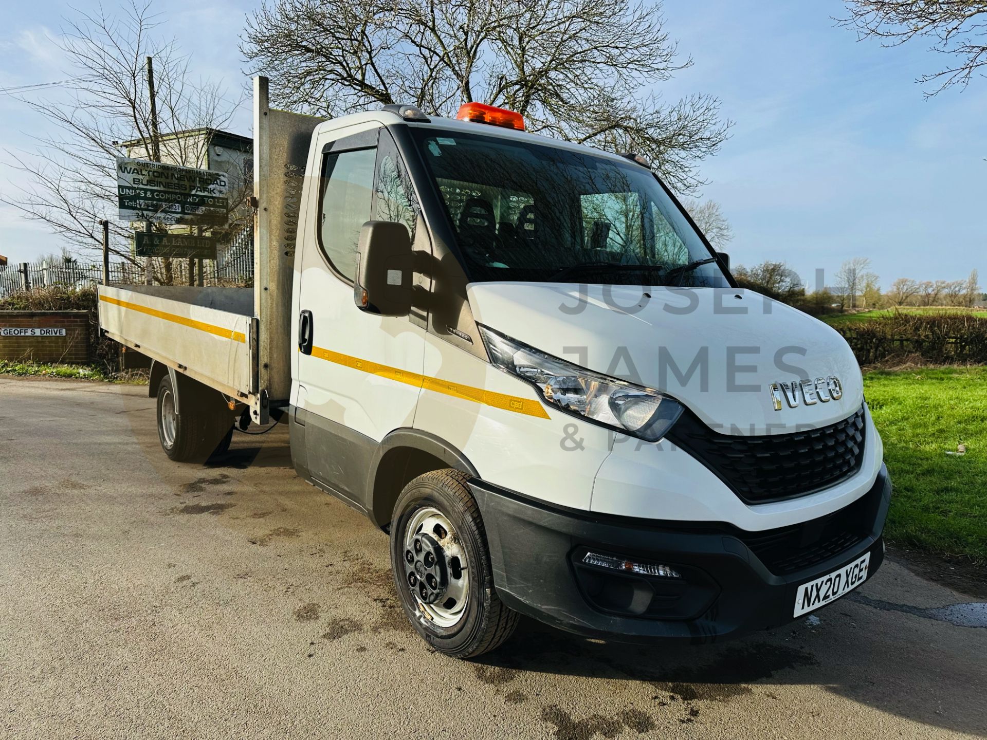 IVECO DAILY 35C14 (140) LWB DROPSIDE 3500KG TWIN WHEELER - 20 REG - 1 OWNER - LONG BODY - SCAFFOLD ? - Image 2 of 25
