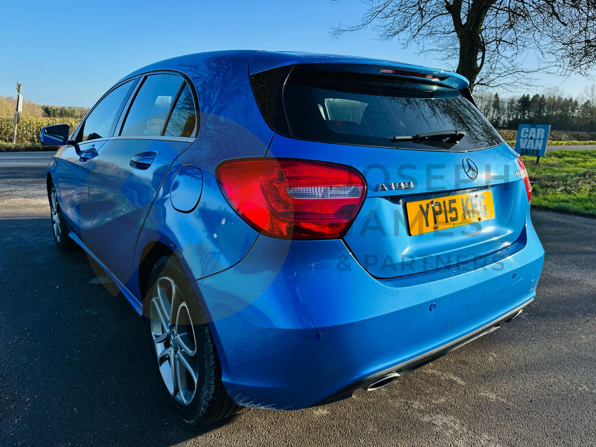 (ON SALE) MERCEDES A180d "SPORT" 1.5CDI BLUEEFFICIENCY -(NEW SHAPE) 15 REG - LEATHER - 83K MILES - Image 10 of 37