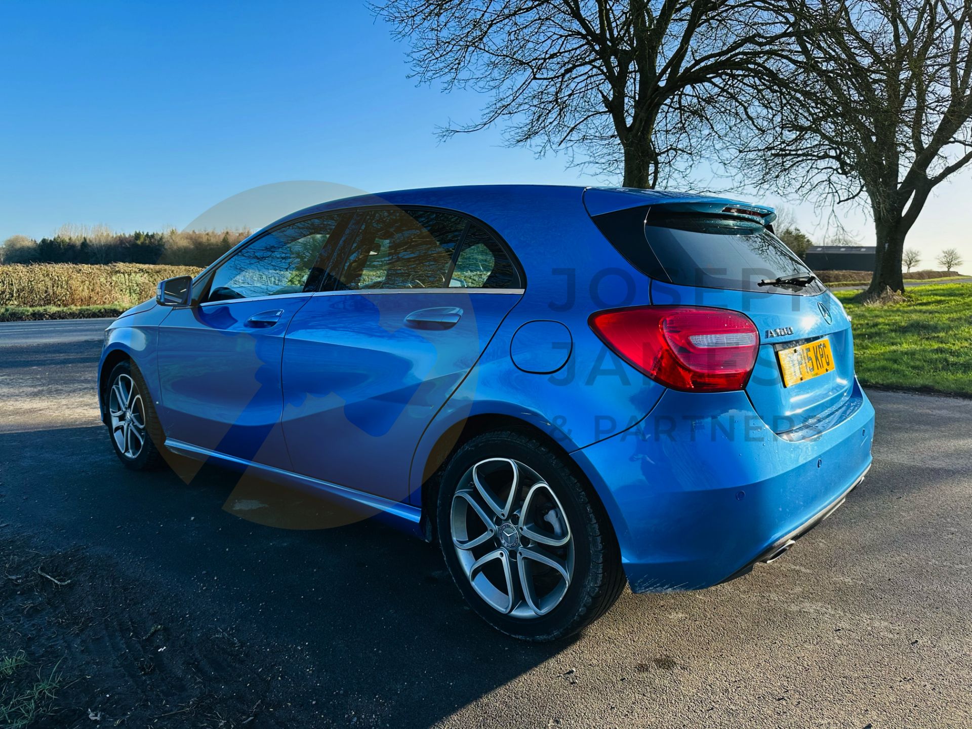 (ON SALE) MERCEDES A180d "SPORT" 1.5CDI BLUEEFFICIENCY -(NEW SHAPE) 15 REG - LEATHER - 83K MILES - Image 9 of 37