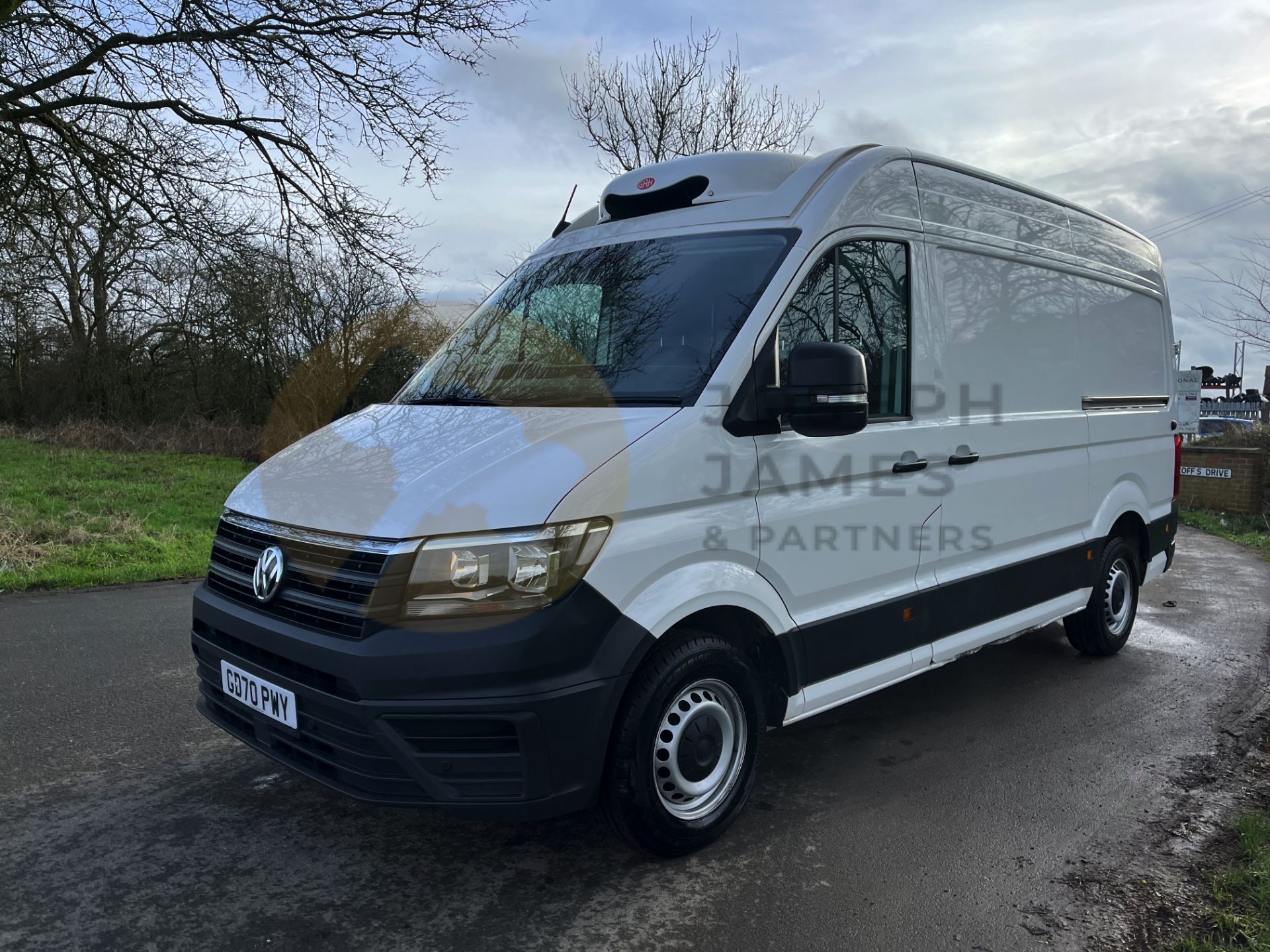 VOLKSWAGEN CRAFTER CR35 2.0TDI "TRENDLINE" BMT MWB (2021) FRIDGE/FREEZER -1 OWNER -OVERNIGHT STANDBY - Image 5 of 41