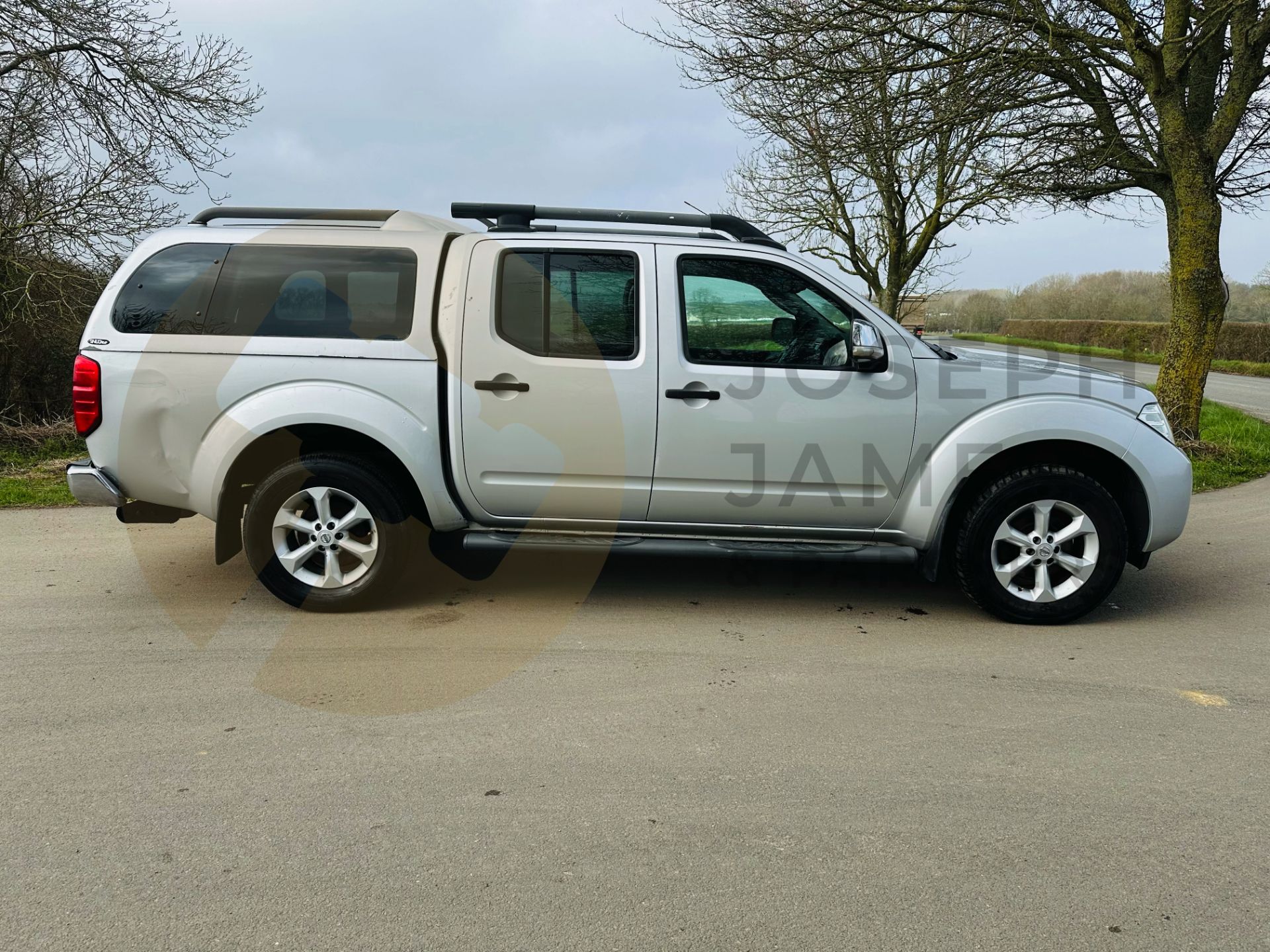 NISSAN NAVARA 2.5CDI "TEKNA" (190) DOUBLE CAB PICK UP - 63 REG - LEATHER - SAT NAV - REAR CANOPY - Image 10 of 32