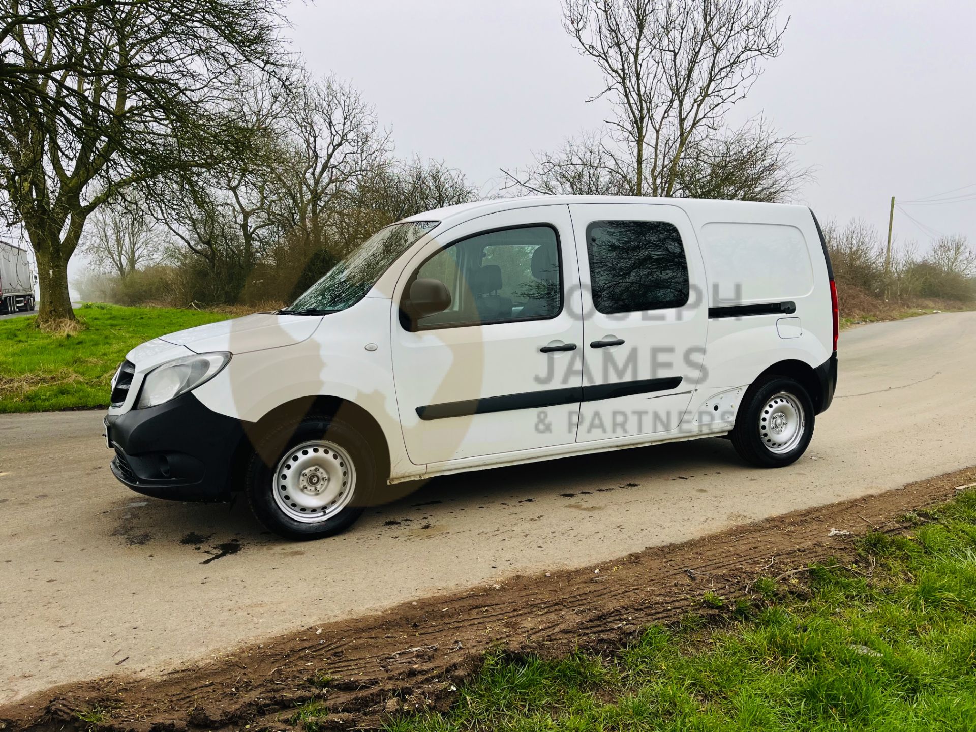 (ON SALE) MERCEDES CITAN 111CDI "XLWB" (16 REG) - 5 SEATER DUALINER / CREW / COMBI VAN - AIR CON - Image 7 of 21