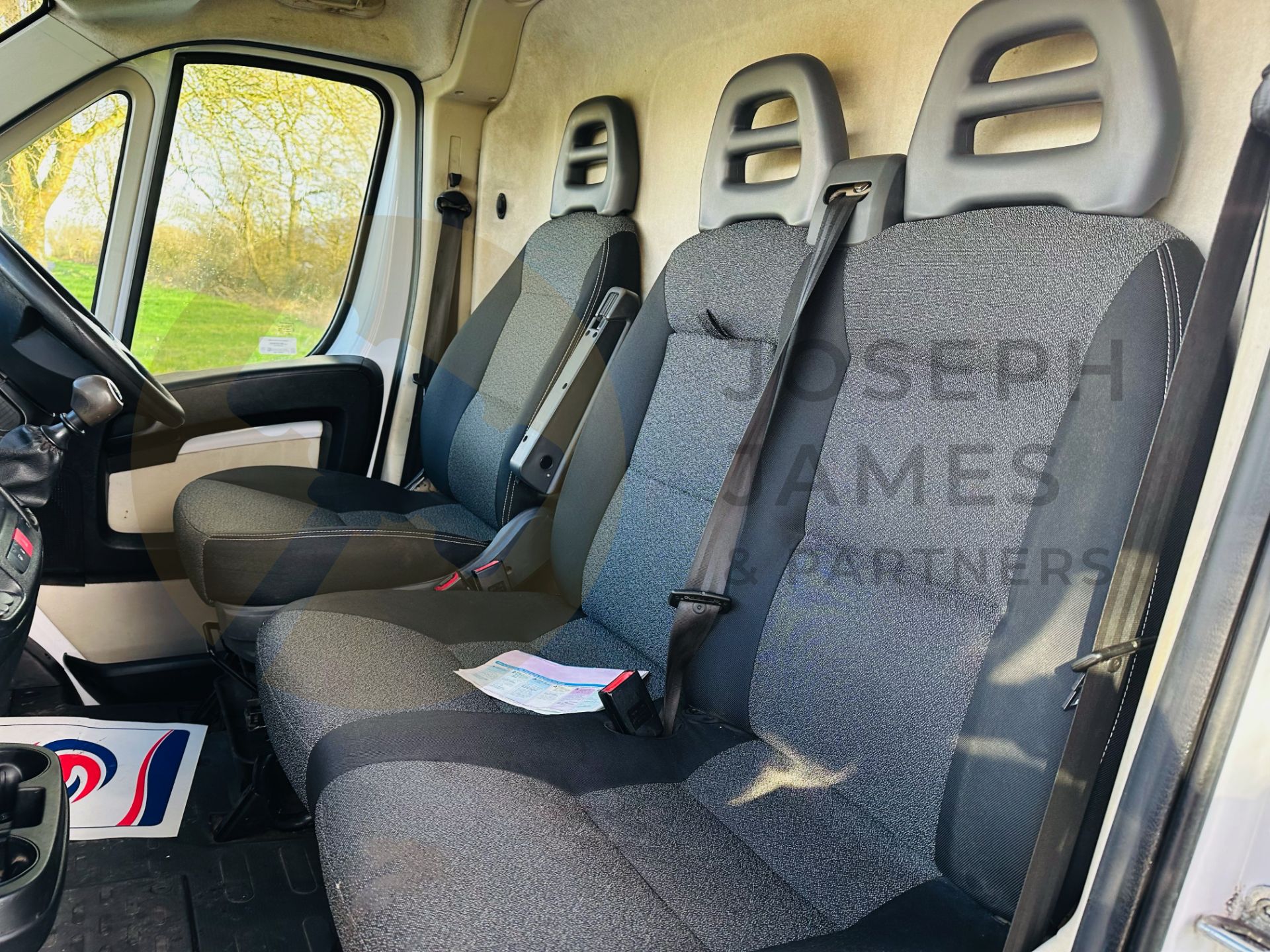 (On Sale) FIAT DUCATO 2.3 MULTI-JET (130) LONG WHEEL BASE HIGH ROOF - 2018 MODEL - EURO 6 - NO VAT ! - Image 16 of 29