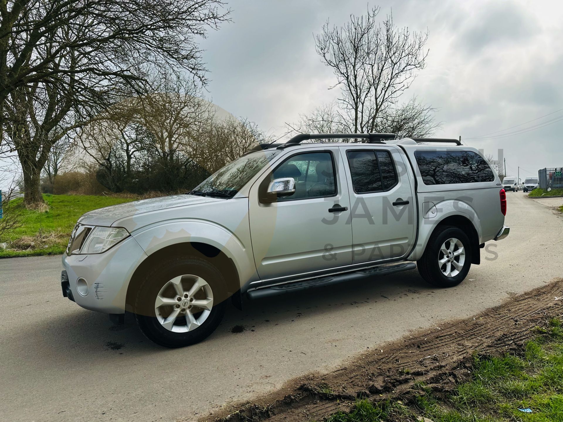 NISSAN NAVARA 2.5CDI "TEKNA" (190) DOUBLE CAB PICK UP - 63 REG - LEATHER - SAT NAV - REAR CANOPY - Image 5 of 32