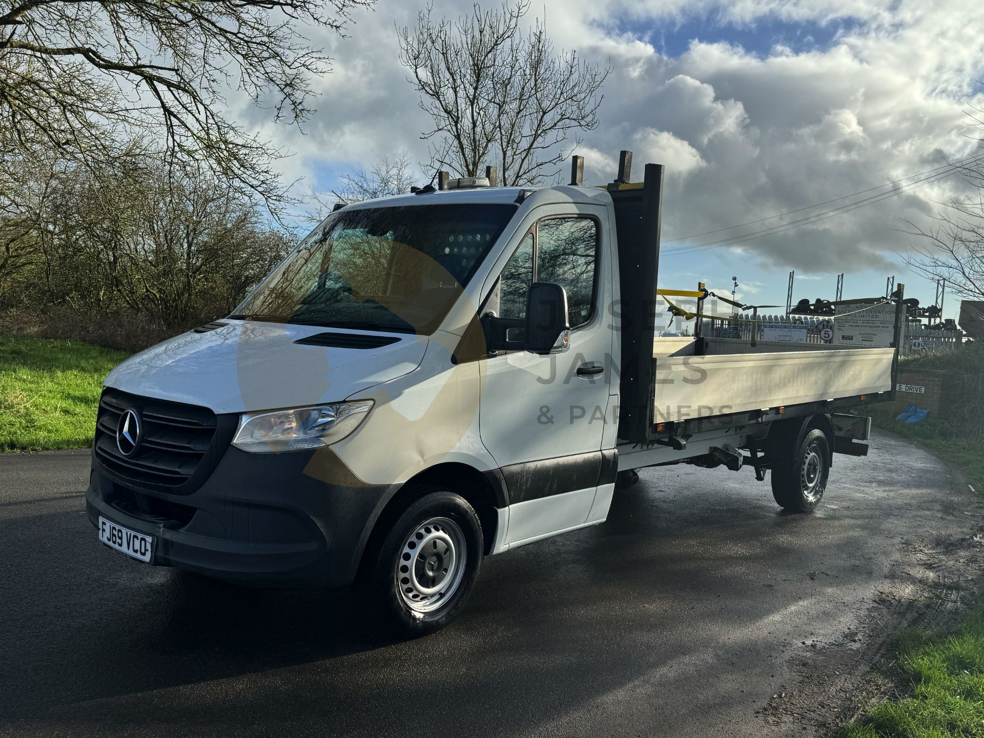 (ON SALE) MERCEDES SPRINTER 314 CDI *LWB - DROPSIDE TRUCK* (2020 -NEW MODEL) 7-G AUTOMATIC *EURO 6* - Image 6 of 36