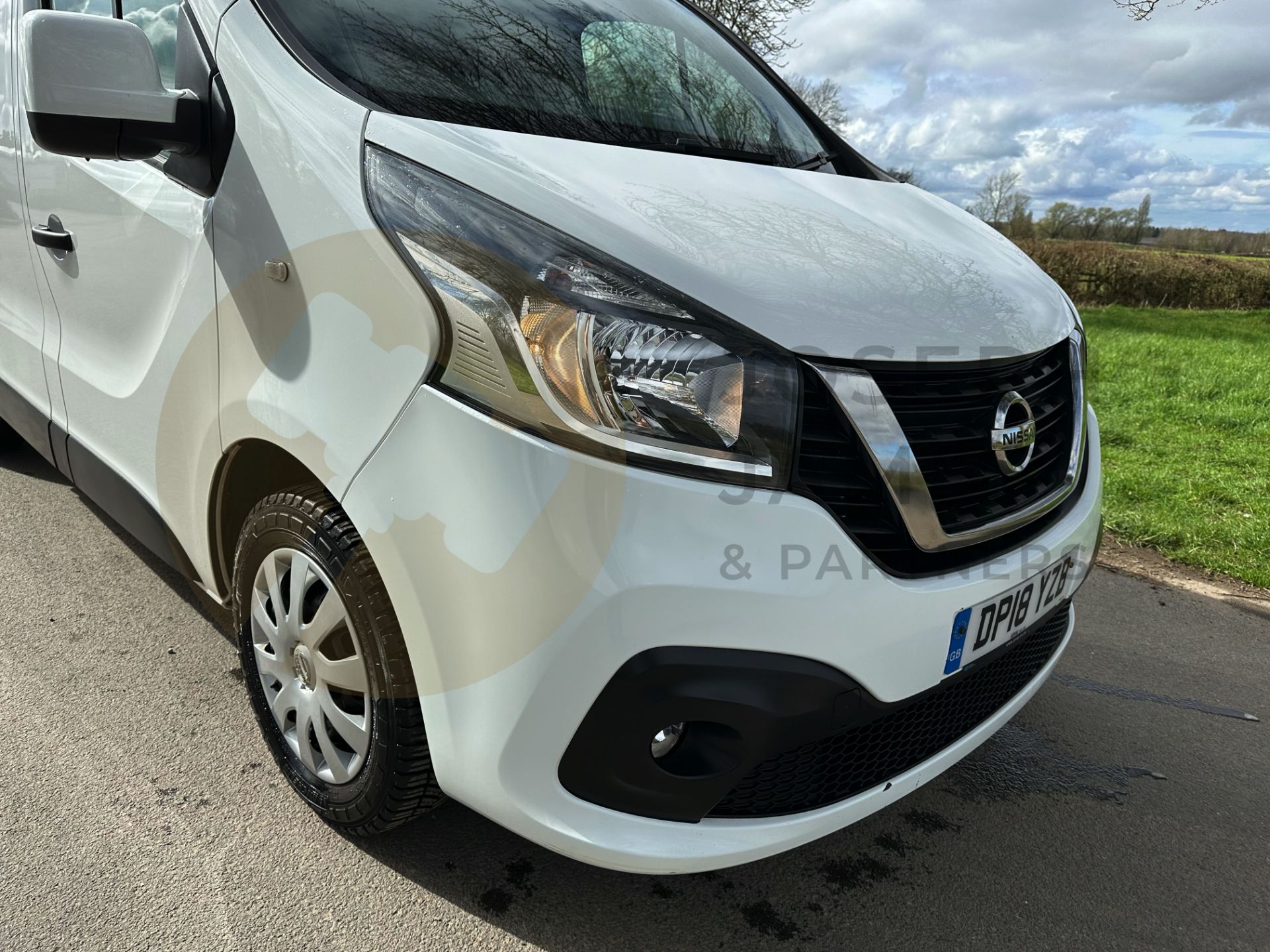 (On Sale) NISSAN NV300 *ACENTA EDITION* SWB PANEL VAN (2018 -FACELIFT MODEL) EURO 6 DIESEL - 6 SPEED - Image 15 of 38