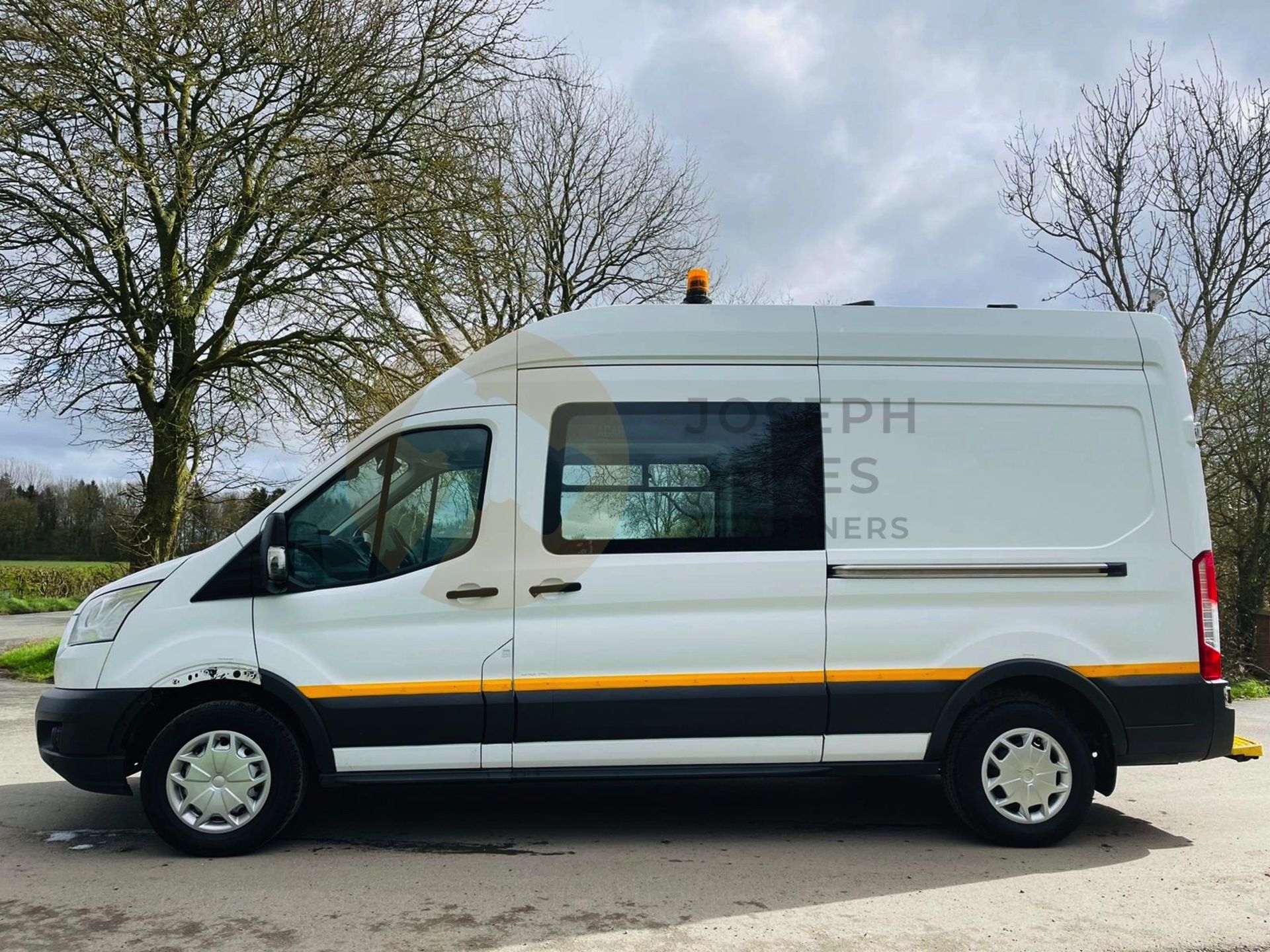 FORD TRANSIT T350 *CLARKS CONVERSION MESSING UNIT* (2019 - EURO 6) 2.0 TDCI 'ECOBLUE' *EURO 6* - Image 5 of 31