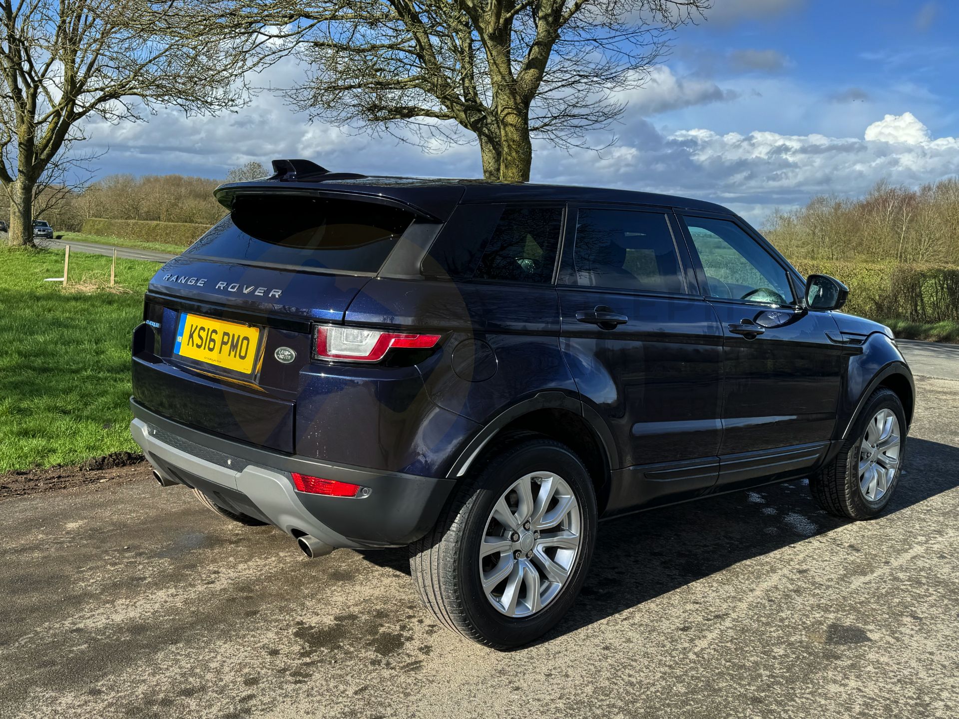 (On Sale) RANGE ROVER EVOQUE *SE TECH* 5 DOOR (2016 - FACELIFT MODEL) 2.0 ED4 - STOP/START *NO VAT* - Image 12 of 48