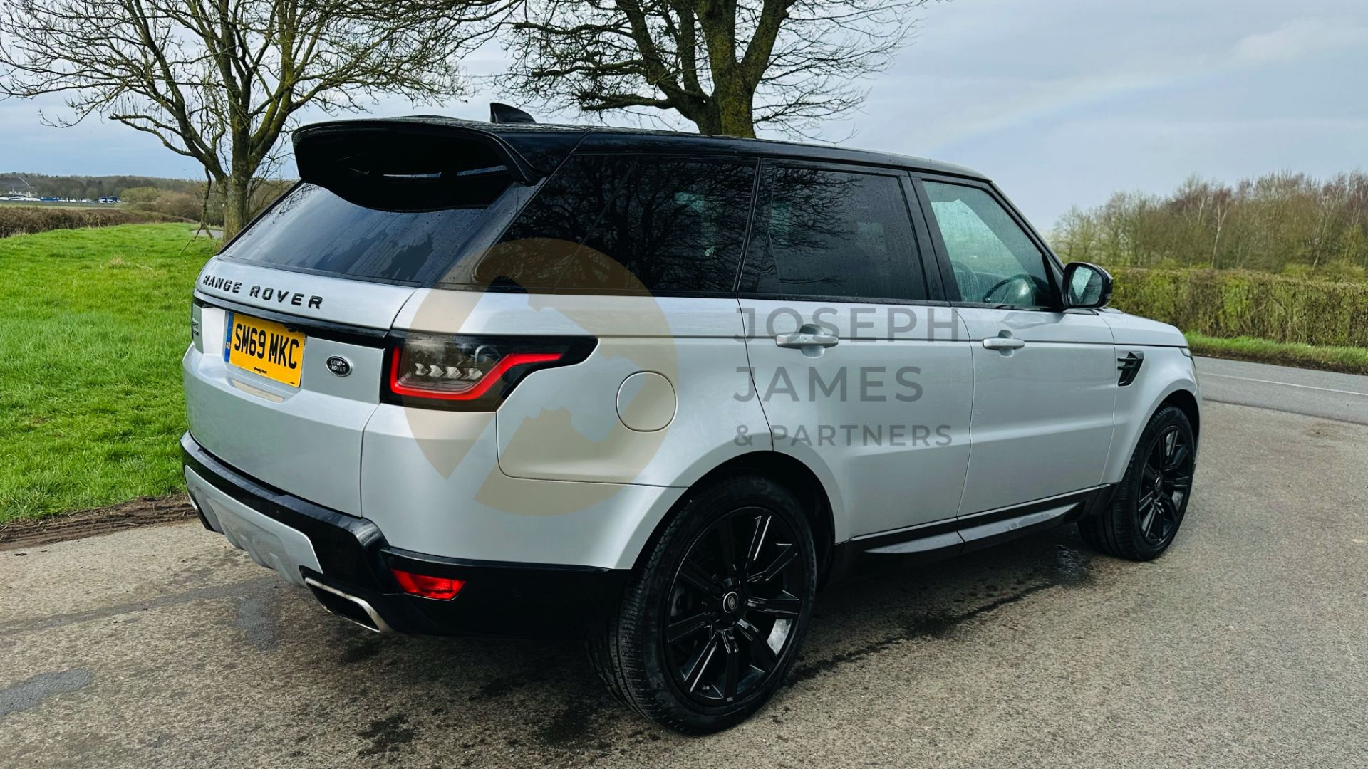 (On Sale) RANGE ROVER SPORT P400E *HSE EDITION* (2020) PHEV - 2.0 PETROL - ELECTRIC / HYBRID - Image 12 of 62