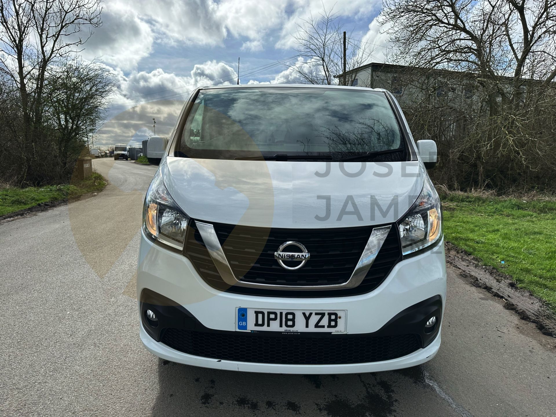 (On Sale) NISSAN NV300 *ACENTA EDITION* SWB PANEL VAN (2018 -FACELIFT MODEL) EURO 6 DIESEL - 6 SPEED - Image 4 of 38