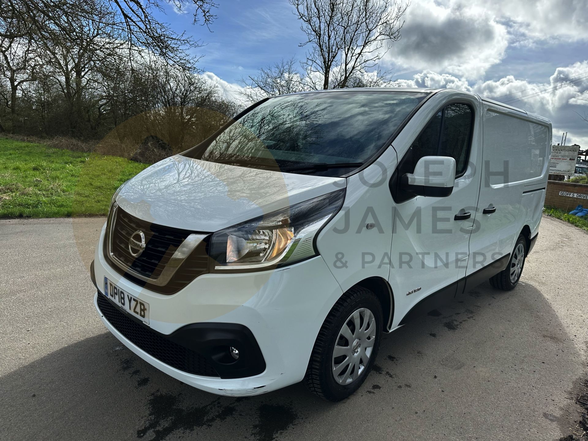 (On Sale) NISSAN NV300 *ACENTA EDITION* SWB PANEL VAN (2018 -FACELIFT MODEL) EURO 6 DIESEL - 6 SPEED - Image 5 of 38