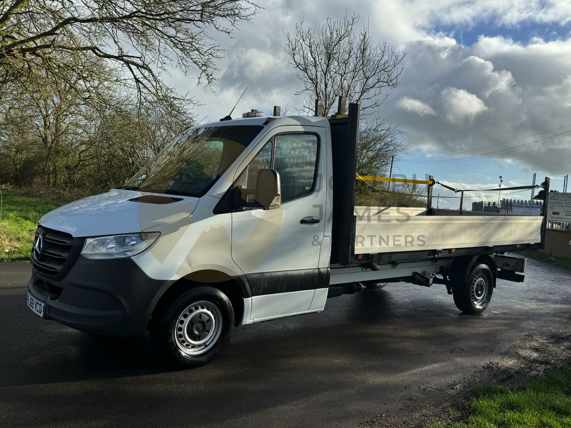 (ON SALE) MERCEDES SPRINTER 314 CDI *LWB - DROPSIDE TRUCK* (2020 -NEW MODEL) 7-G AUTOMATIC *EURO 6* - Image 7 of 36