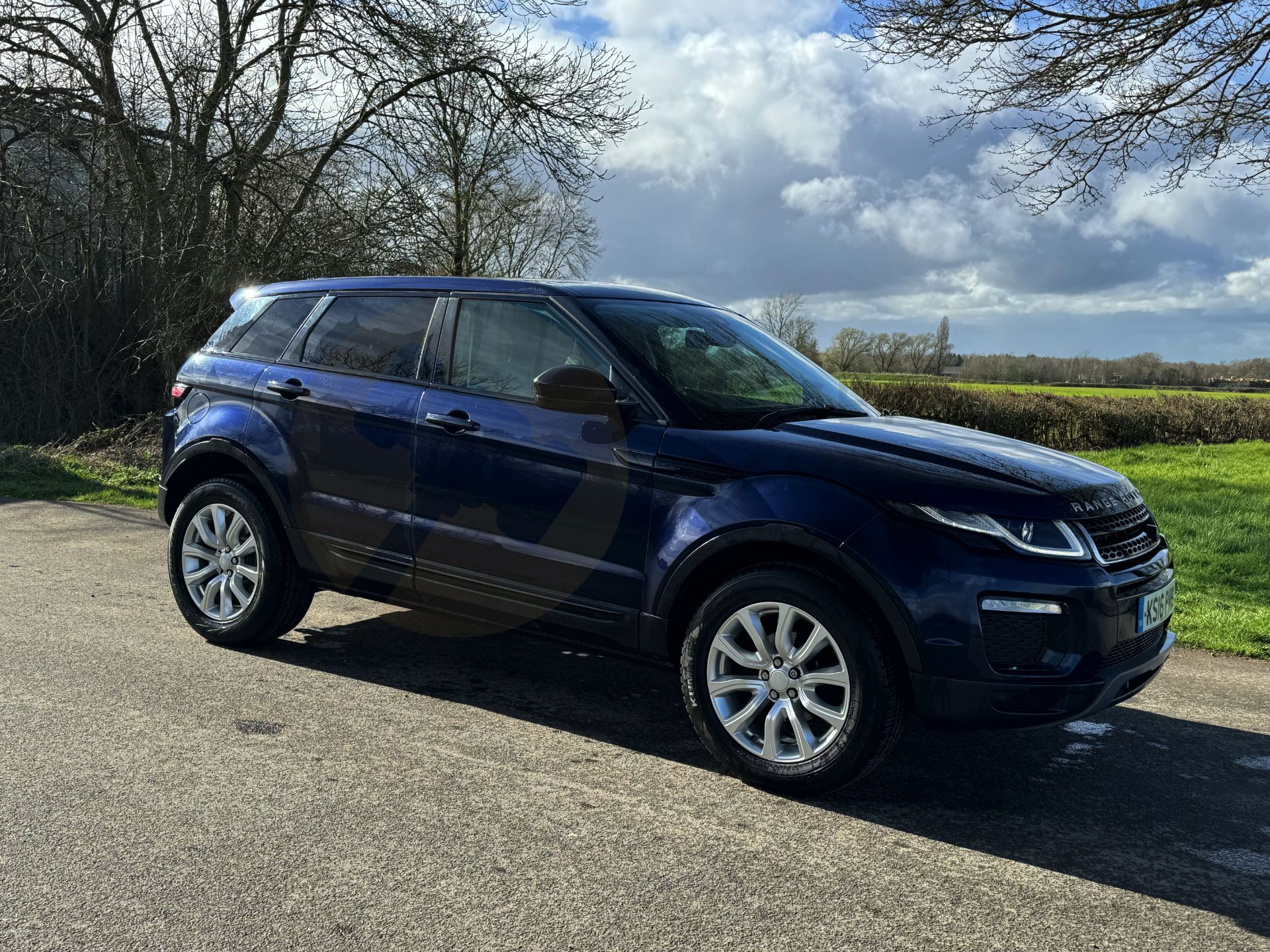 (On Sale) RANGE ROVER EVOQUE *SE TECH* 5 DOOR (2016 - FACELIFT MODEL) 2.0 ED4 - STOP/START *NO VAT*