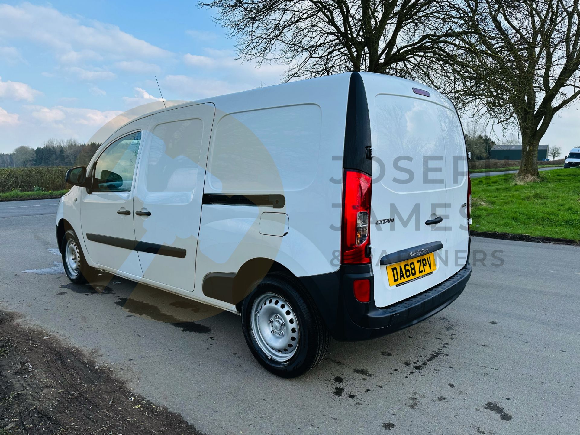 (On Sale) MERCEDES CITAN 111CDI "LWB" 2019 MODEL - AIR CON - EURO 6 - ELECTRIC PACK - NO VAT!!! - Image 7 of 28
