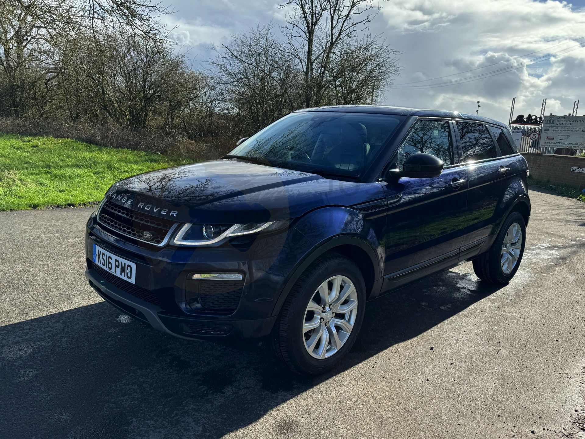 (On Sale) RANGE ROVER EVOQUE *SE TECH* 5 DOOR (2016 - FACELIFT MODEL) 2.0 ED4 - STOP/START *NO VAT* - Image 5 of 48