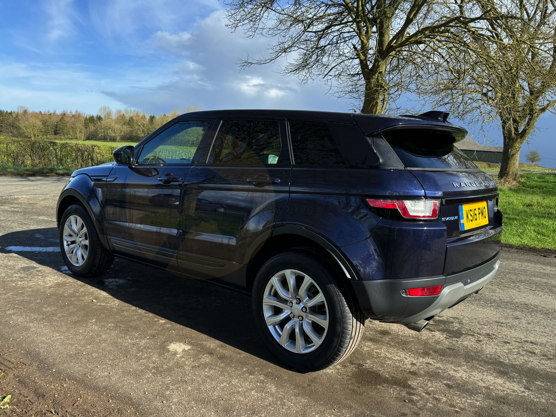 (On Sale) RANGE ROVER EVOQUE *SE TECH* 5 DOOR (2016 - FACELIFT MODEL) 2.0 ED4 - STOP/START *NO VAT* - Image 10 of 48