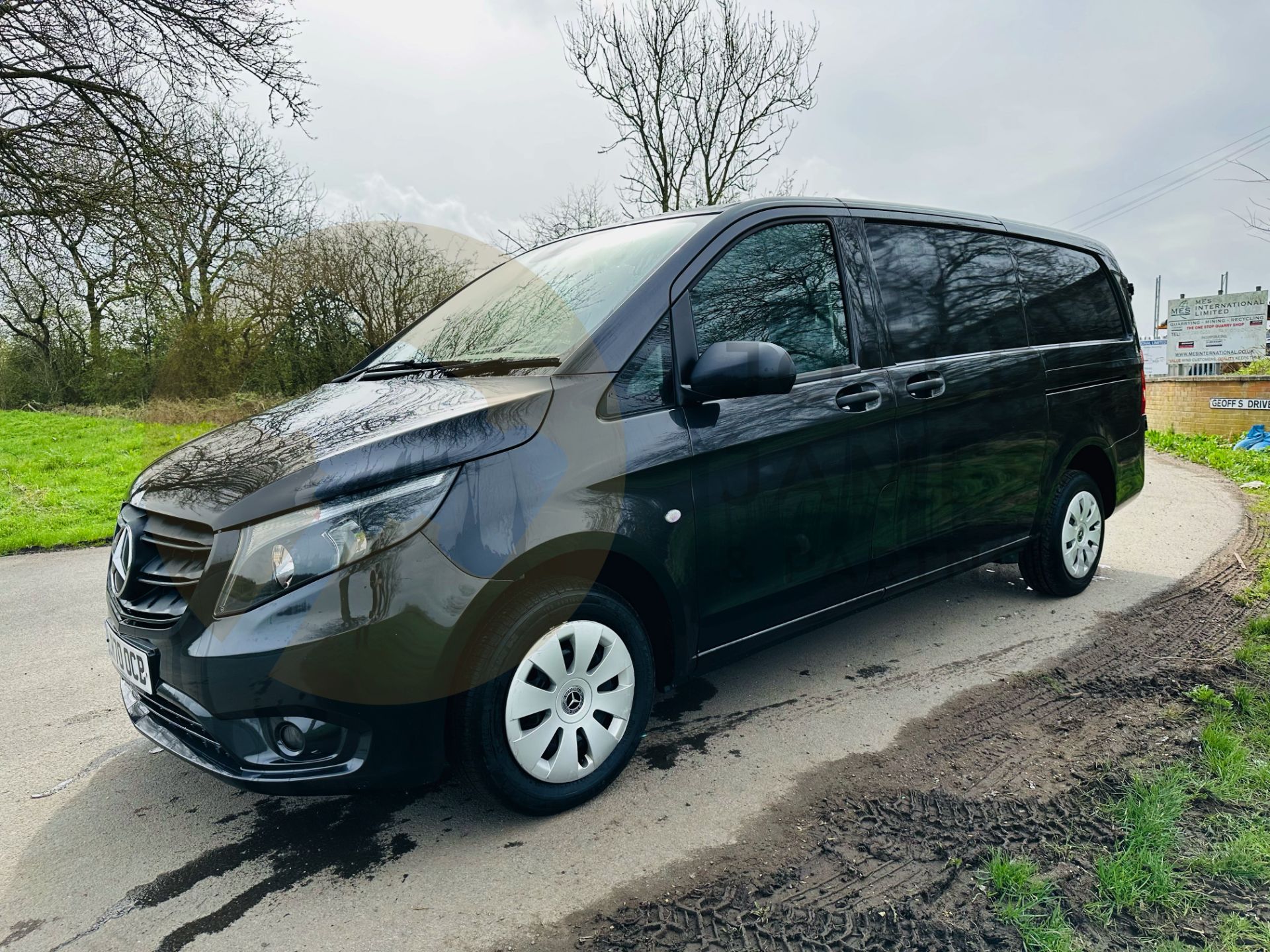 MERCEDES VITO 114 CDI *PROGRESSIVE* LWB - 2021 REG - AIR CON - REVERSE CAM - MET BLACK - LOW MILES! - Image 5 of 37