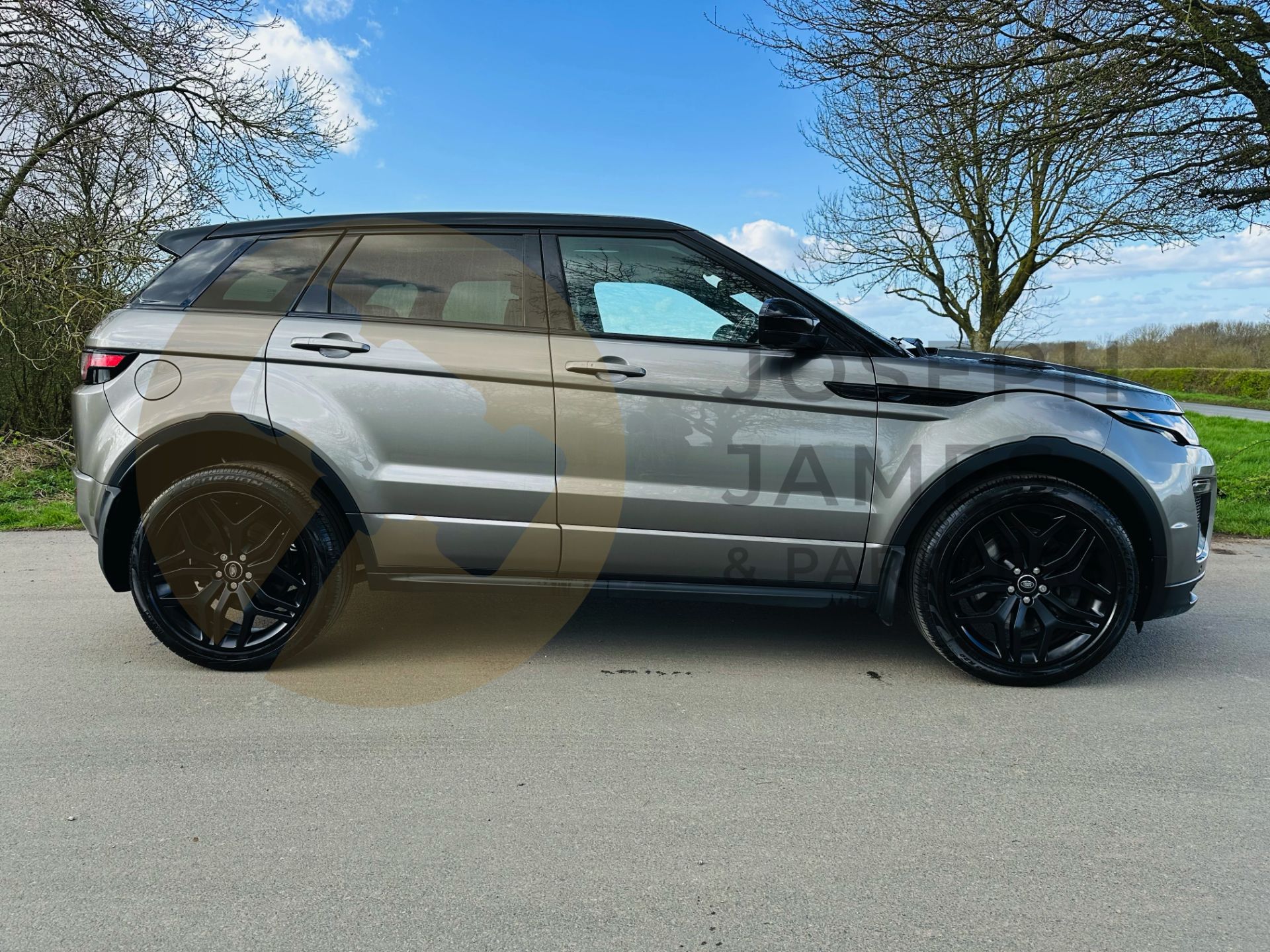 (On Sale) RANGE ROVER EVOQUE *HSE DYNAMIC* SUV (2018 - EURO 6) 2.0 SD4 - AUTOMATIC *ULTIMATE SPEC* - Image 13 of 48