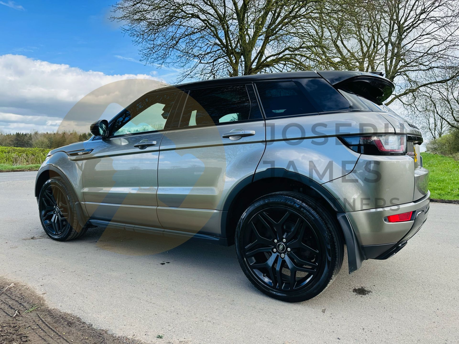 (On Sale) RANGE ROVER EVOQUE *HSE DYNAMIC* SUV (2018 - EURO 6) 2.0 SD4 - AUTOMATIC *ULTIMATE SPEC* - Image 8 of 48