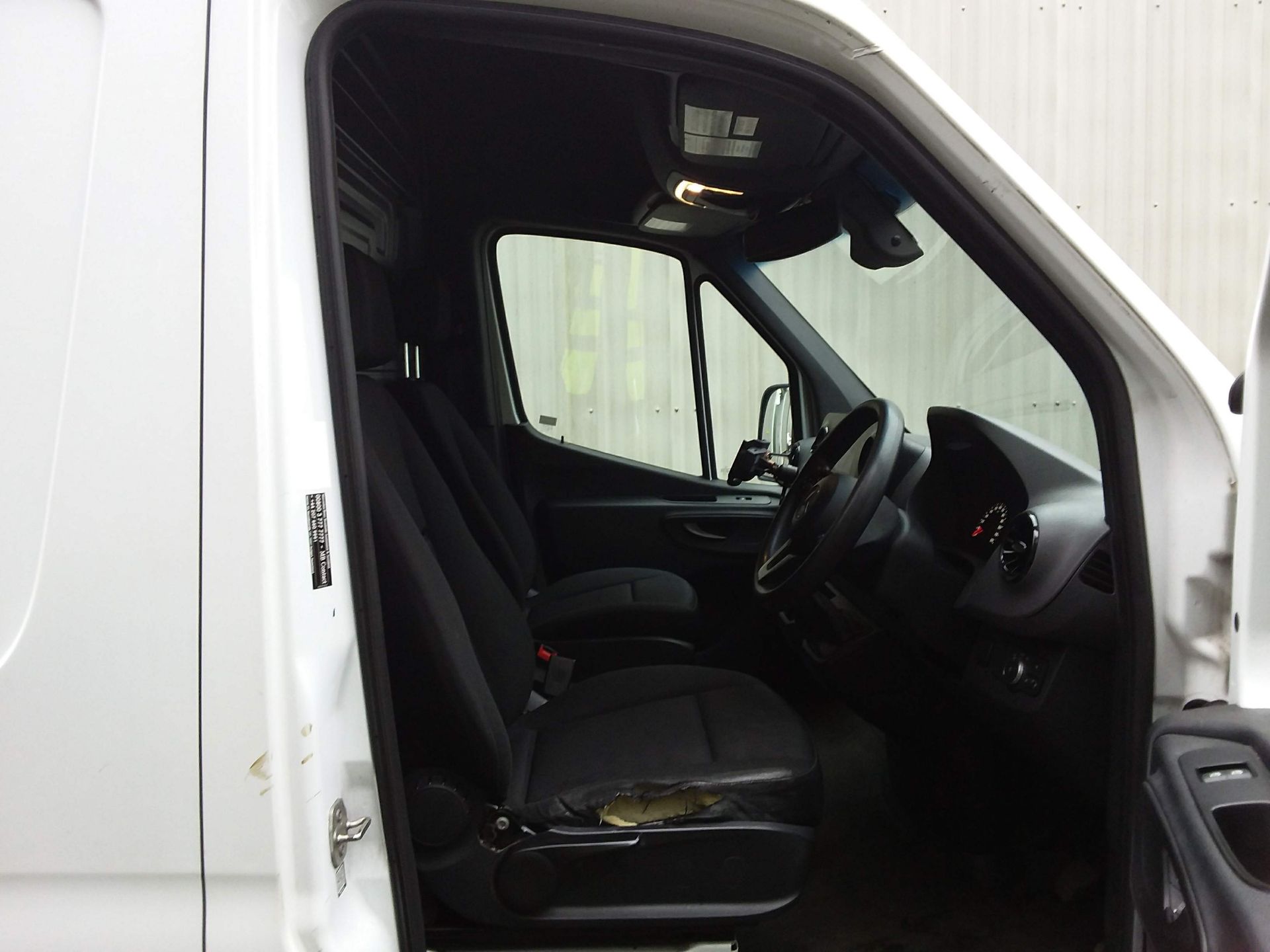 MERCEDES SPRINTER CDI "LWB HIGH ROOF" 2019 MODEL - ONLY 50K MILES!! CRUISE CONTROL (NEW SHAPE) - Image 11 of 12