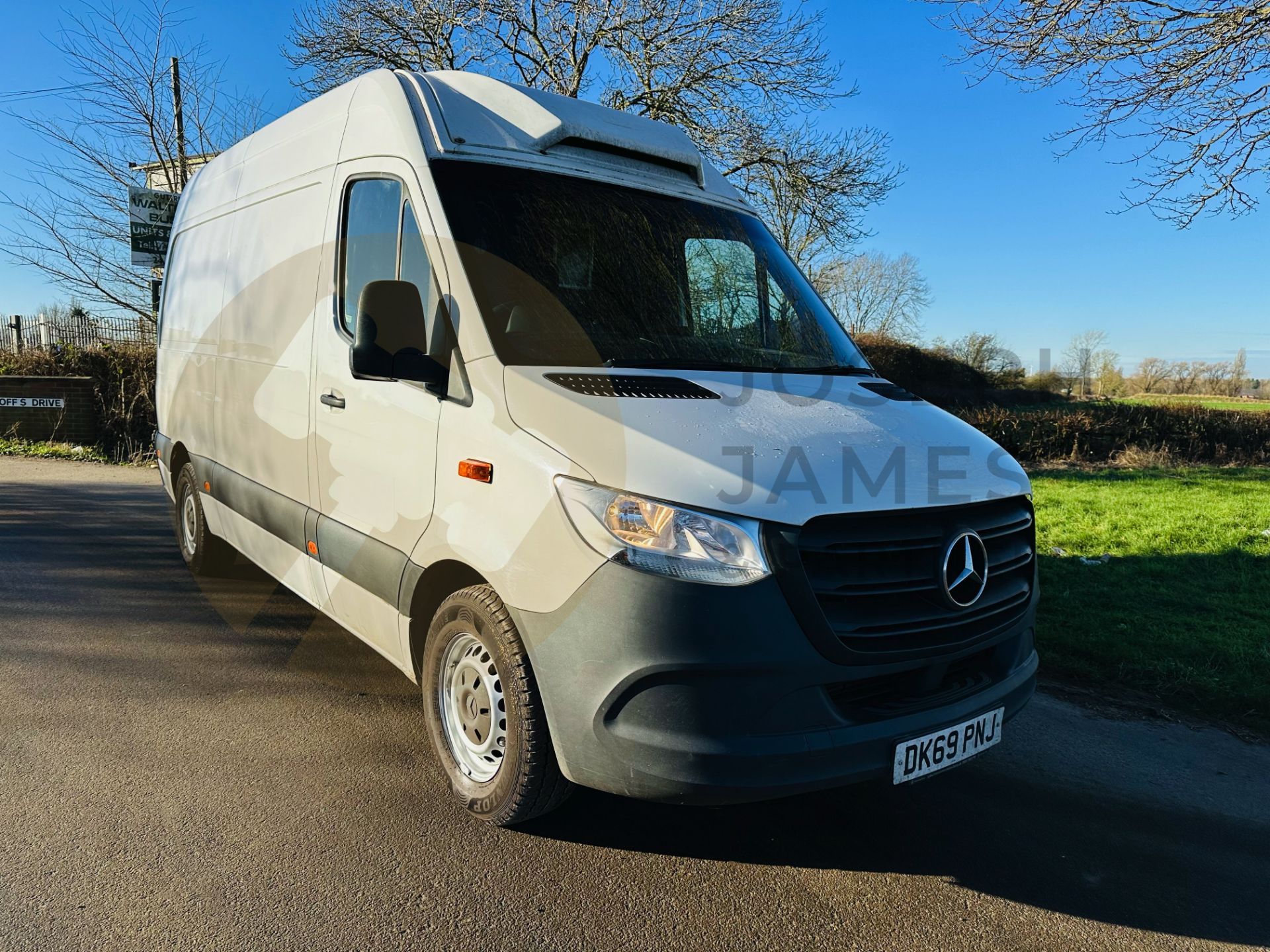 MERCEDES-BENZ SPRINTER 314 CDI *MWB - REFRIGERATED VAN* (2019 - FACELIFT MODEL) *AIR CONDITIONING* - Image 2 of 30