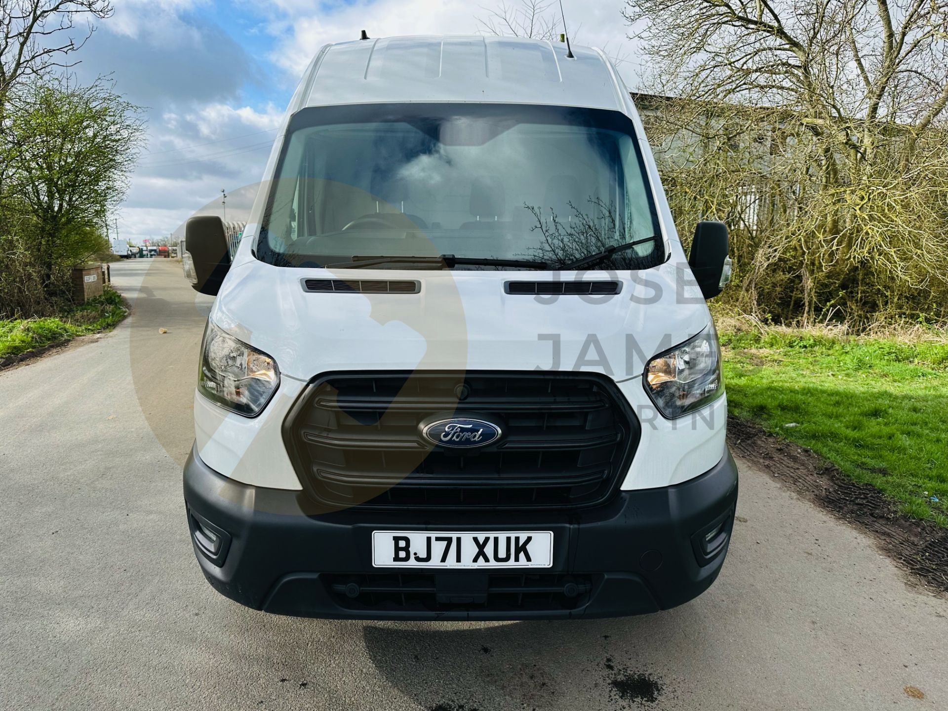 FORD TRANSIT 130 T350 *LEADER EDITION* LWB HI-ROOF (2022 FACELIFT MODEL) 2.0 TDCI 'ECOBLUE' *EURO 6* - Image 3 of 29