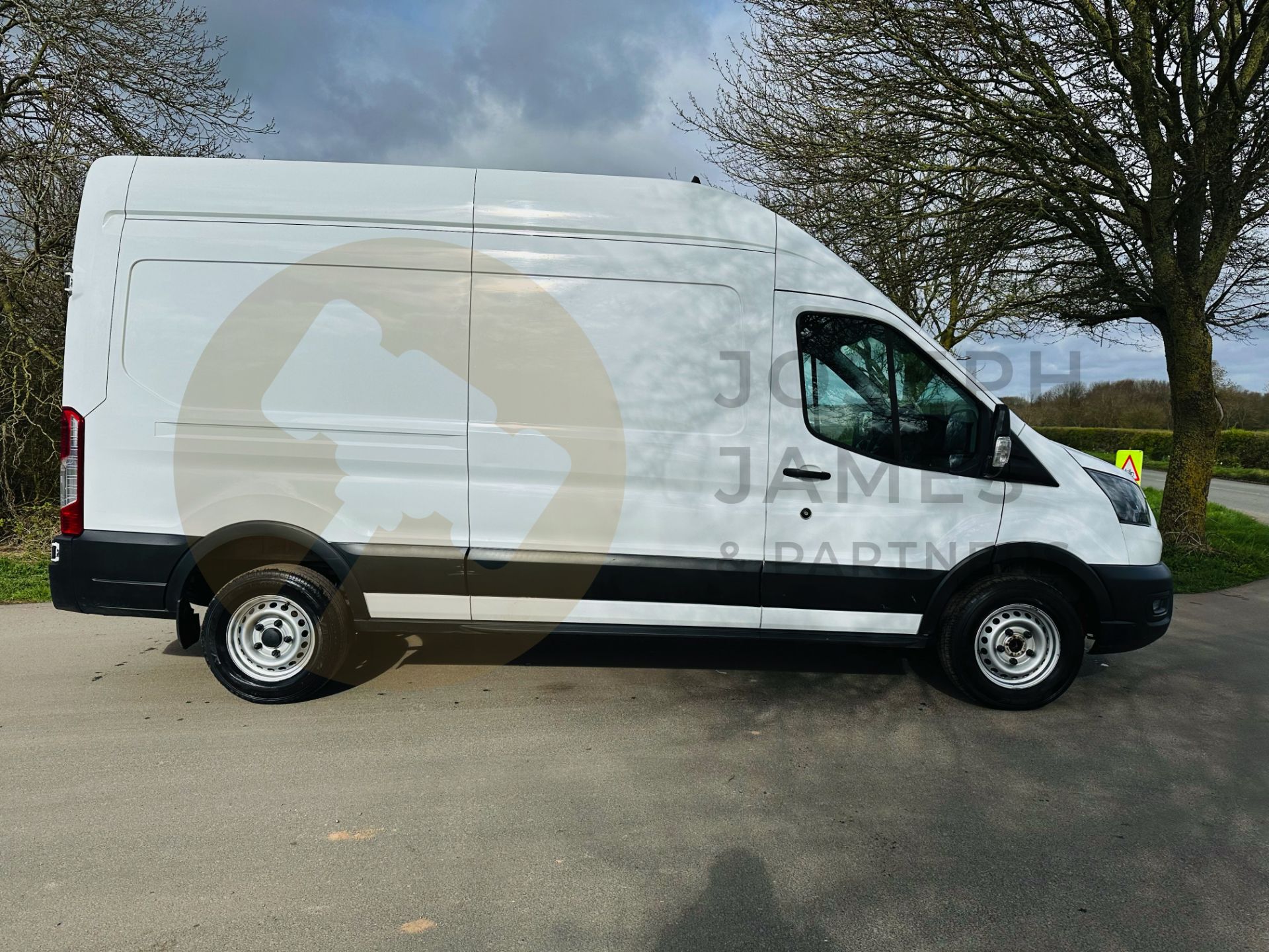 FORD TRANSIT 130 T350 *LEADER EDITION* LWB HI-ROOF (2022 FACELIFT MODEL) 2.0 TDCI 'ECOBLUE' *EURO 6* - Bild 10 aus 29