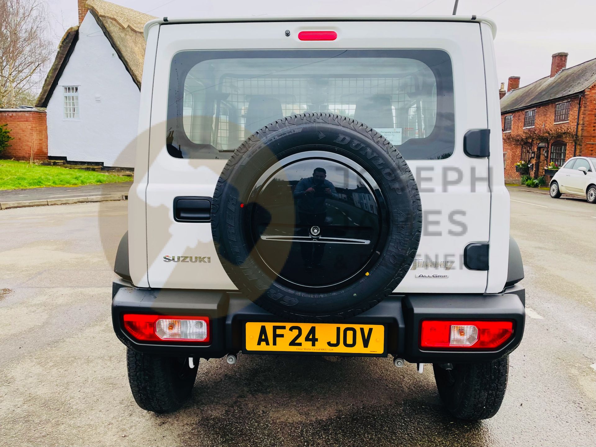 SUZUKI JIMNY ALLGRIP (24 REG) ONLY 31 DELIVERY MILES - BRAND NEW - AIR CON - EURO 6 - U.K SUPPLIED - Image 7 of 31