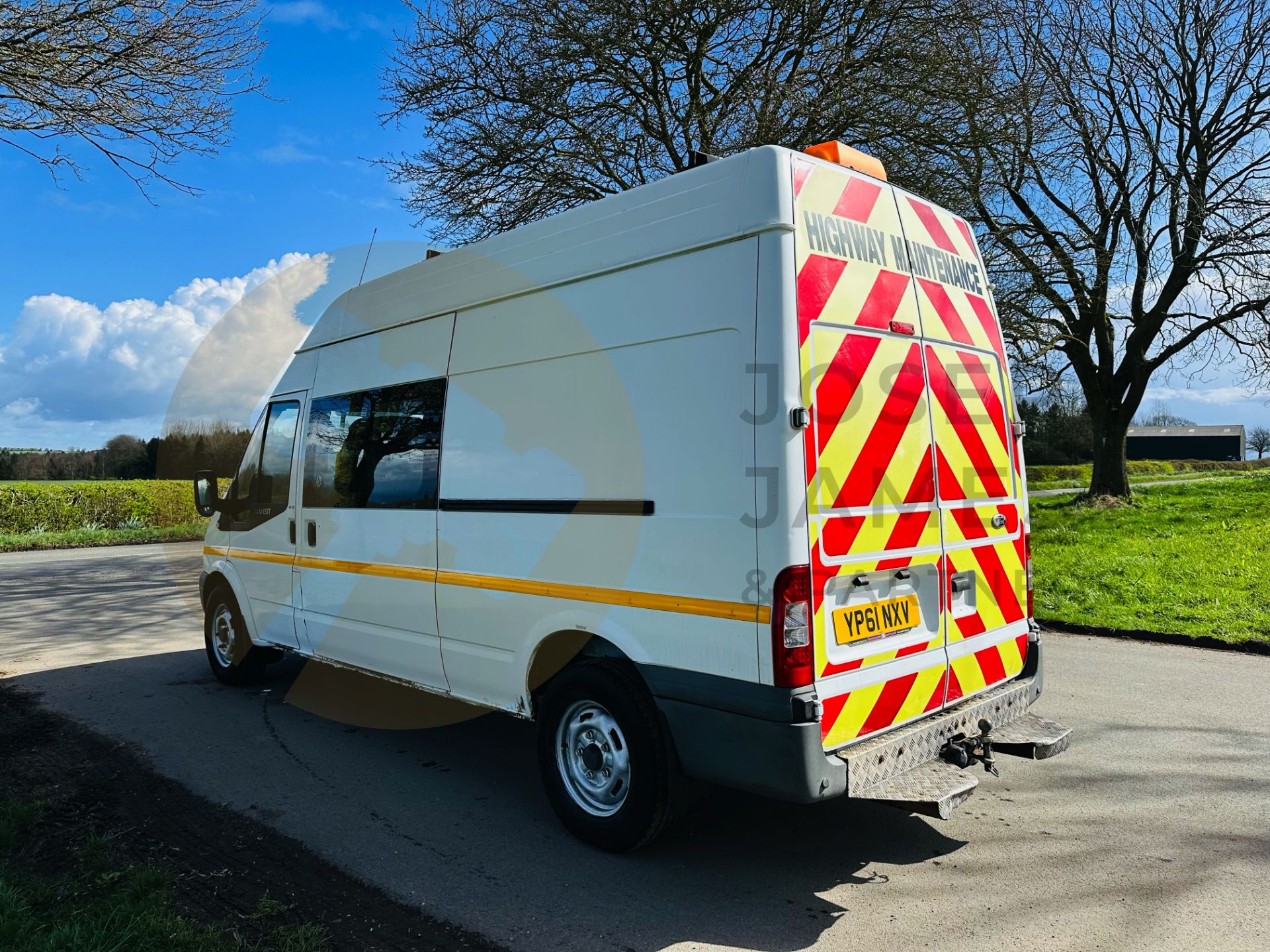 FORD TRANSIT T350I 2.4 TDCI *DURATORQ / MESSING UNIT* - 2012 MODEL - 8 SEATER - ONLY 57K MILES! - Image 7 of 26