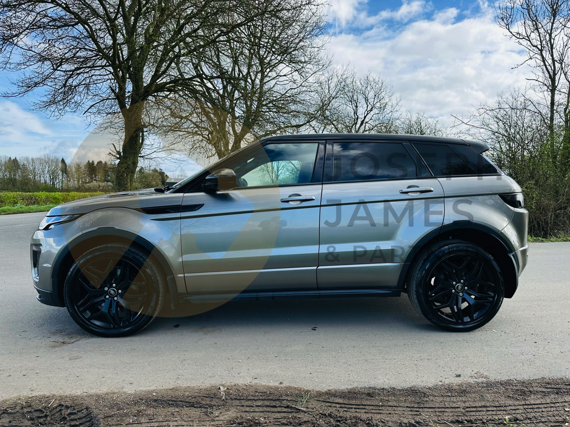 (On Sale) RANGE ROVER EVOQUE *HSE DYNAMIC* SUV (2018 - EURO 6) 2.0 SD4 - AUTOMATIC *ULTIMATE SPEC* - Image 7 of 48