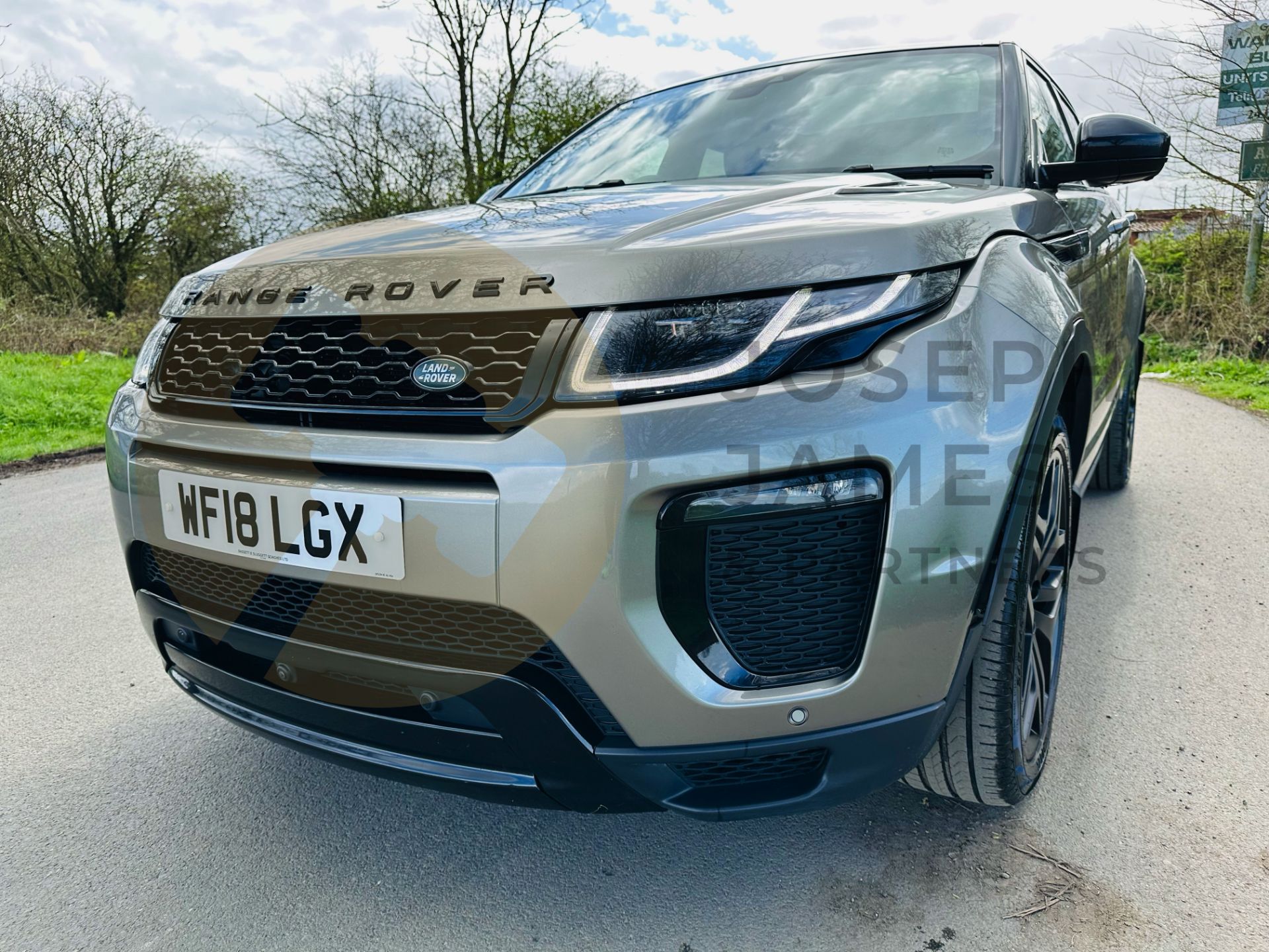(On Sale) RANGE ROVER EVOQUE *HSE DYNAMIC* SUV (2018 - EURO 6) 2.0 SD4 - AUTOMATIC *ULTIMATE SPEC* - Image 5 of 48