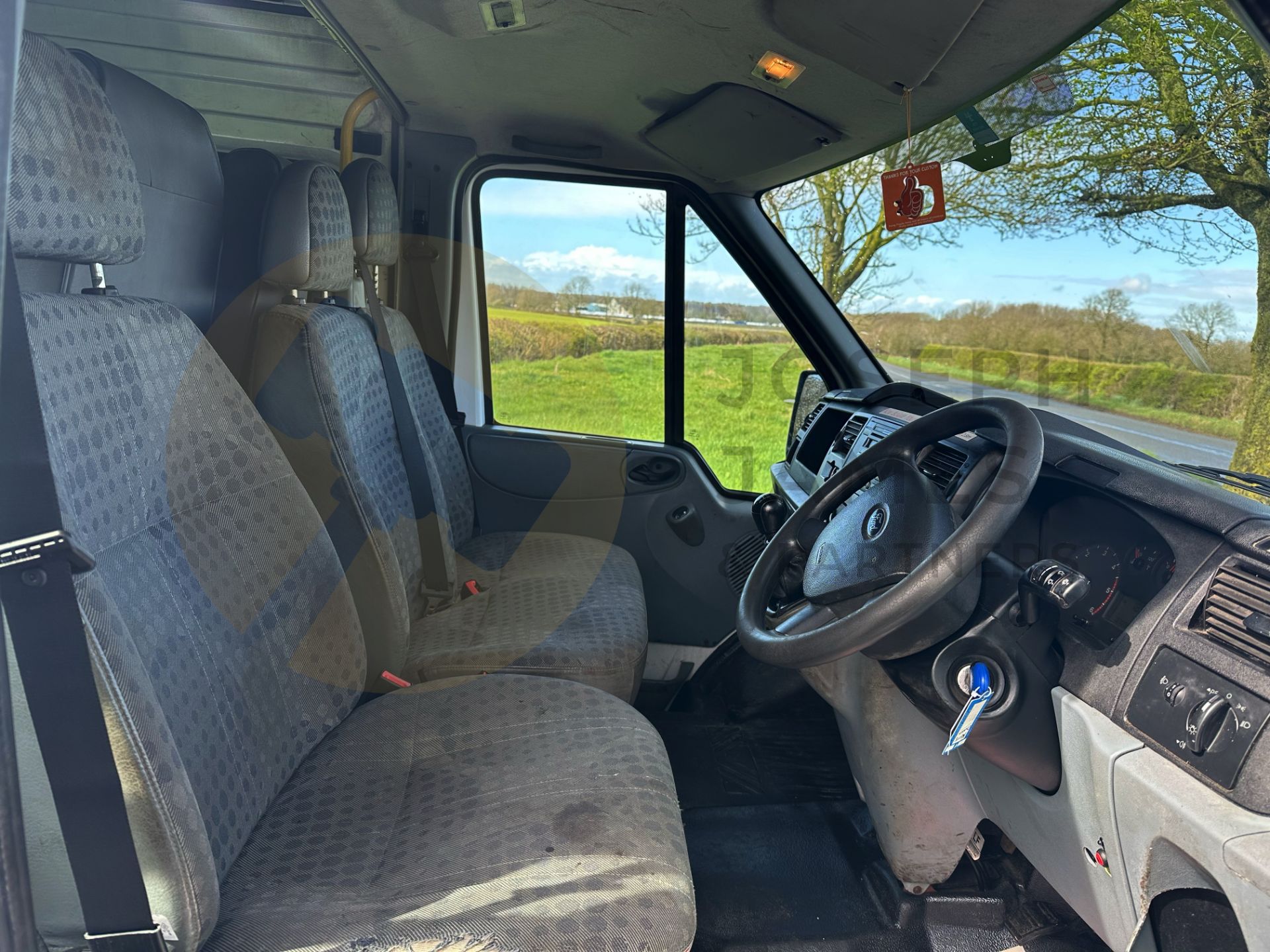 FORD TRANSIT T350I 2.4 TDCI *DURATORQ / MESSING UNIT* - 2012 MODEL - 8 SEATER - ONLY 70K MILES! - Image 27 of 38
