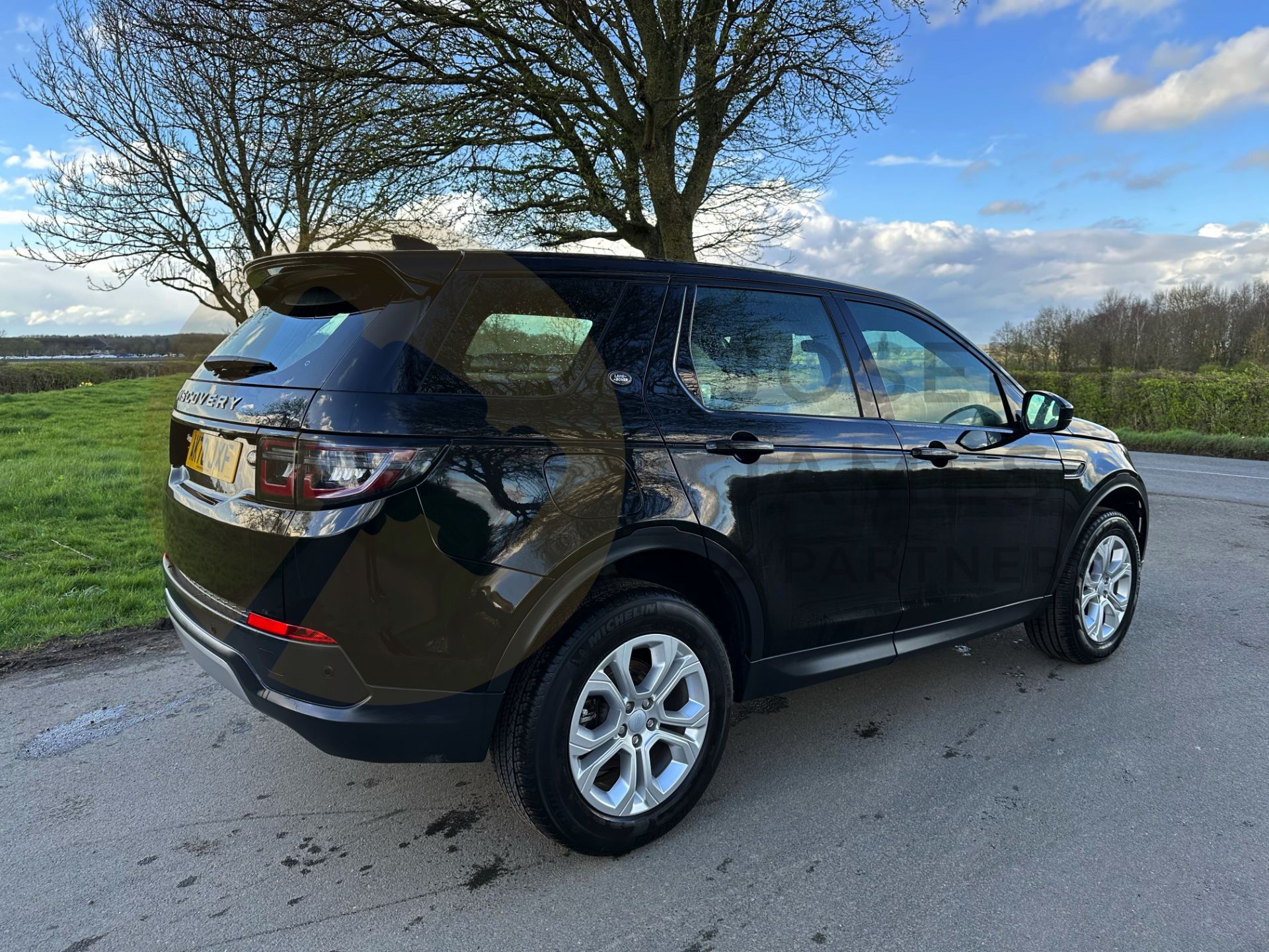 (ON SALE) LAND ROVER DISCOVERY SPORT (2021 - ALL NEW FACELIFT MODEL) 2.0 DIESEL - AUTO STOP/START - Image 12 of 50
