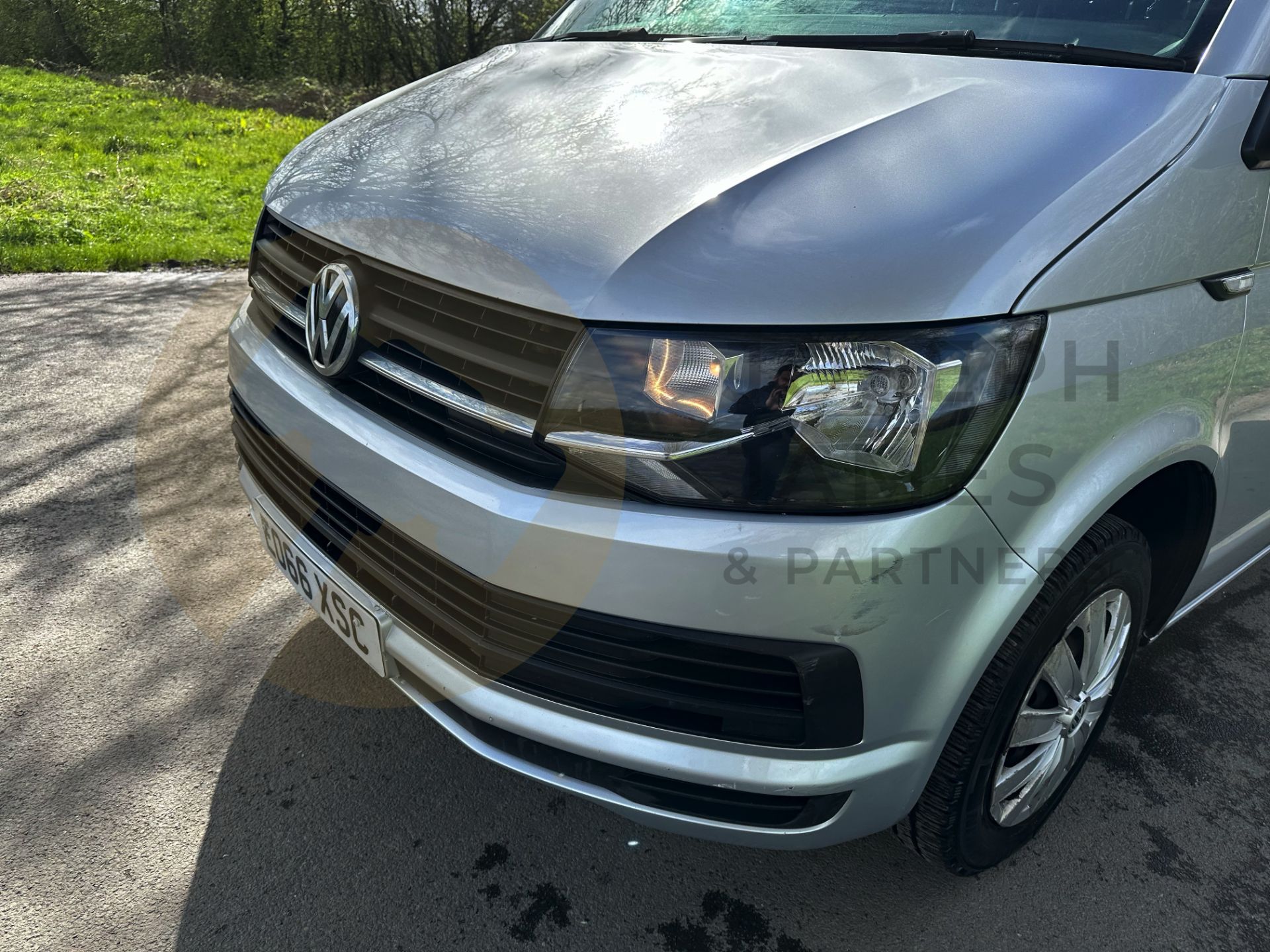 (ON SALE) VOLKSWAGEN TRANSPORTER T32 *TRENDLINE* SWB PANEL VAN (2017 - EURO 6) 2.0 TDI - AUTO DSG - Image 16 of 42