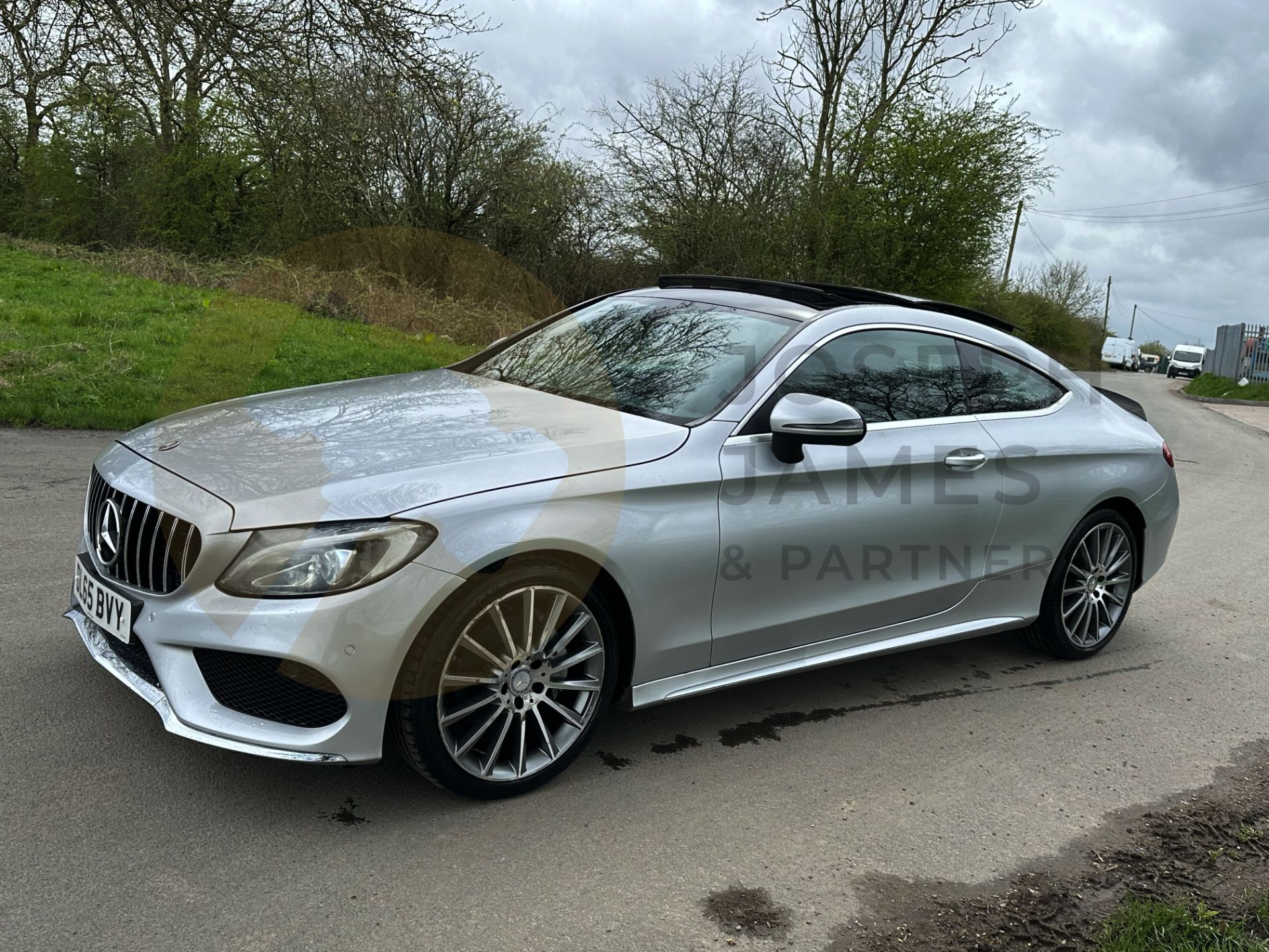 (ON SALE) MERCEDES C220d COUPE *AMG LINE PREMIUM* (2016 - EURO 6) 7-G TRONIC AUTO *SAT NAV-PAN ROOF* - Image 6 of 52