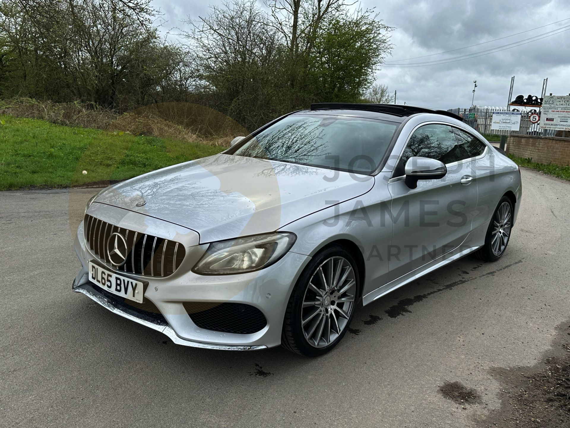 (ON SALE) MERCEDES C220d COUPE *AMG LINE PREMIUM* (2016 - EURO 6) 7-G TRONIC AUTO *SAT NAV-PAN ROOF* - Image 5 of 52