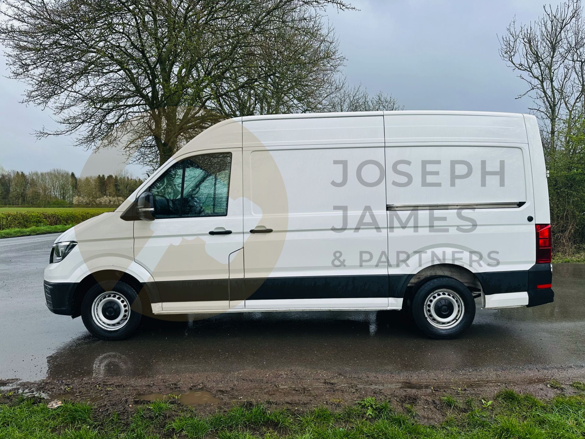 MAN TGE 2.0TDI 3.140 (140) MEDIUM WHEEL BASE HIGH ROOF (2020 MODEL) ELEC PACK "EURO 6' VW CRAFTER - Image 6 of 27