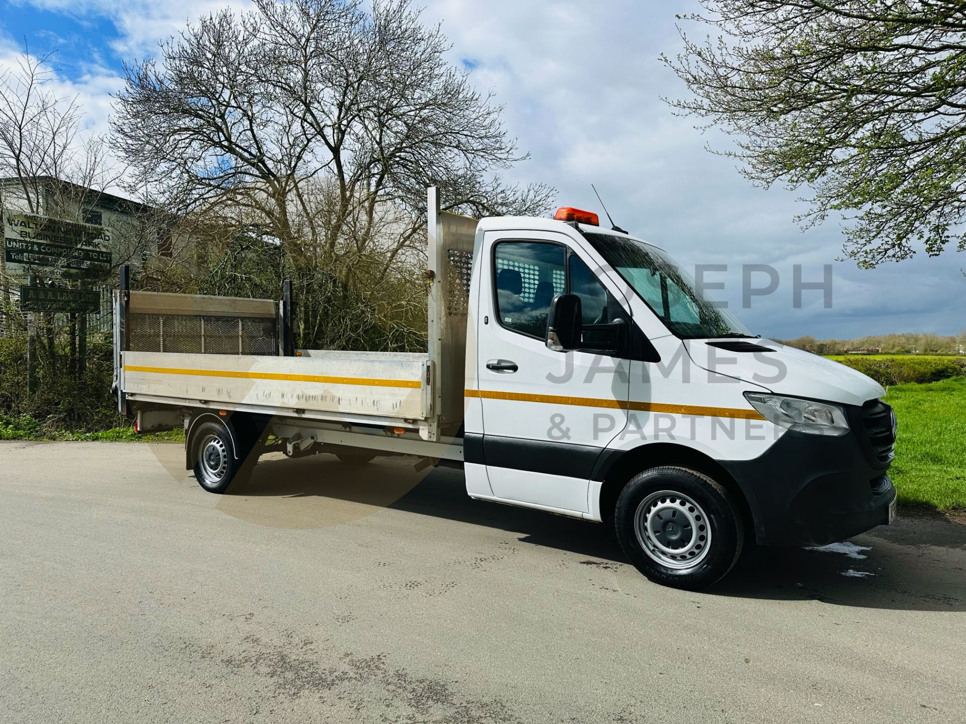 (On Sale) MERCEDES SPRINTER 316CDI 3.5T DROPSIDE TRUCK WITH ELECTRIC TAIL LIFT- 2020 MODEL - FSH