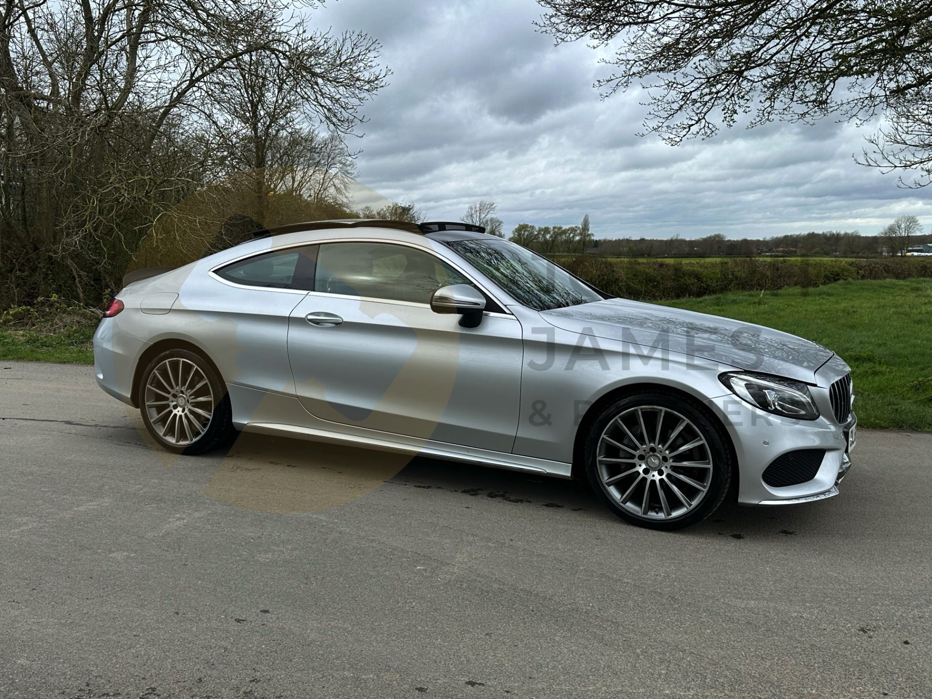 (ON SALE) MERCEDES C220d COUPE *AMG LINE PREMIUM* (2016 - EURO 6) 7-G TRONIC AUTO *SAT NAV-PAN ROOF*