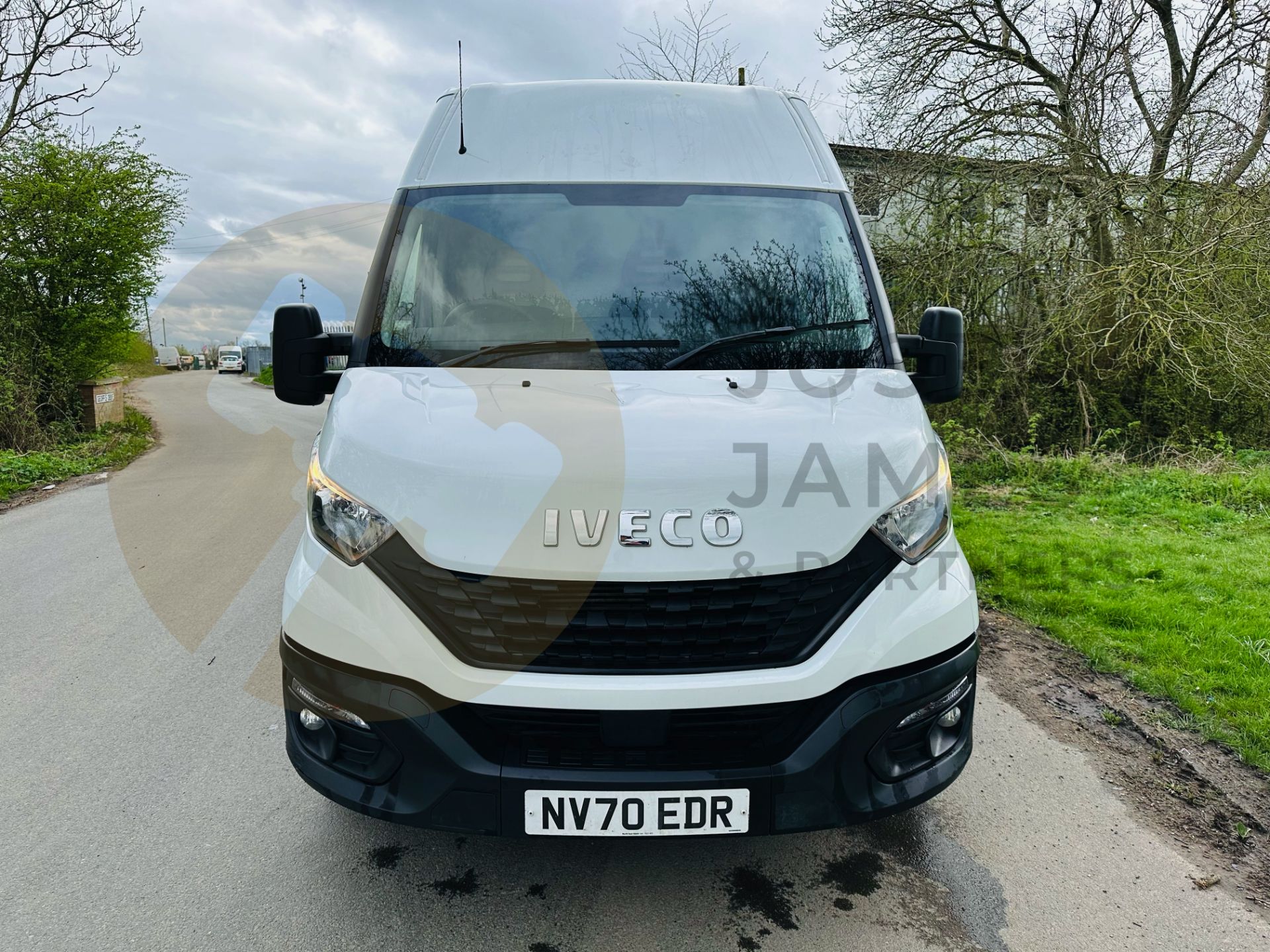 IVECO DAILY 35-140 LONG WHEEL BASE HIFG ROOF - 2021 REG (NEW SHAPE) ONLY 85K MILES - AIR CON - LOOK! - Bild 3 aus 30