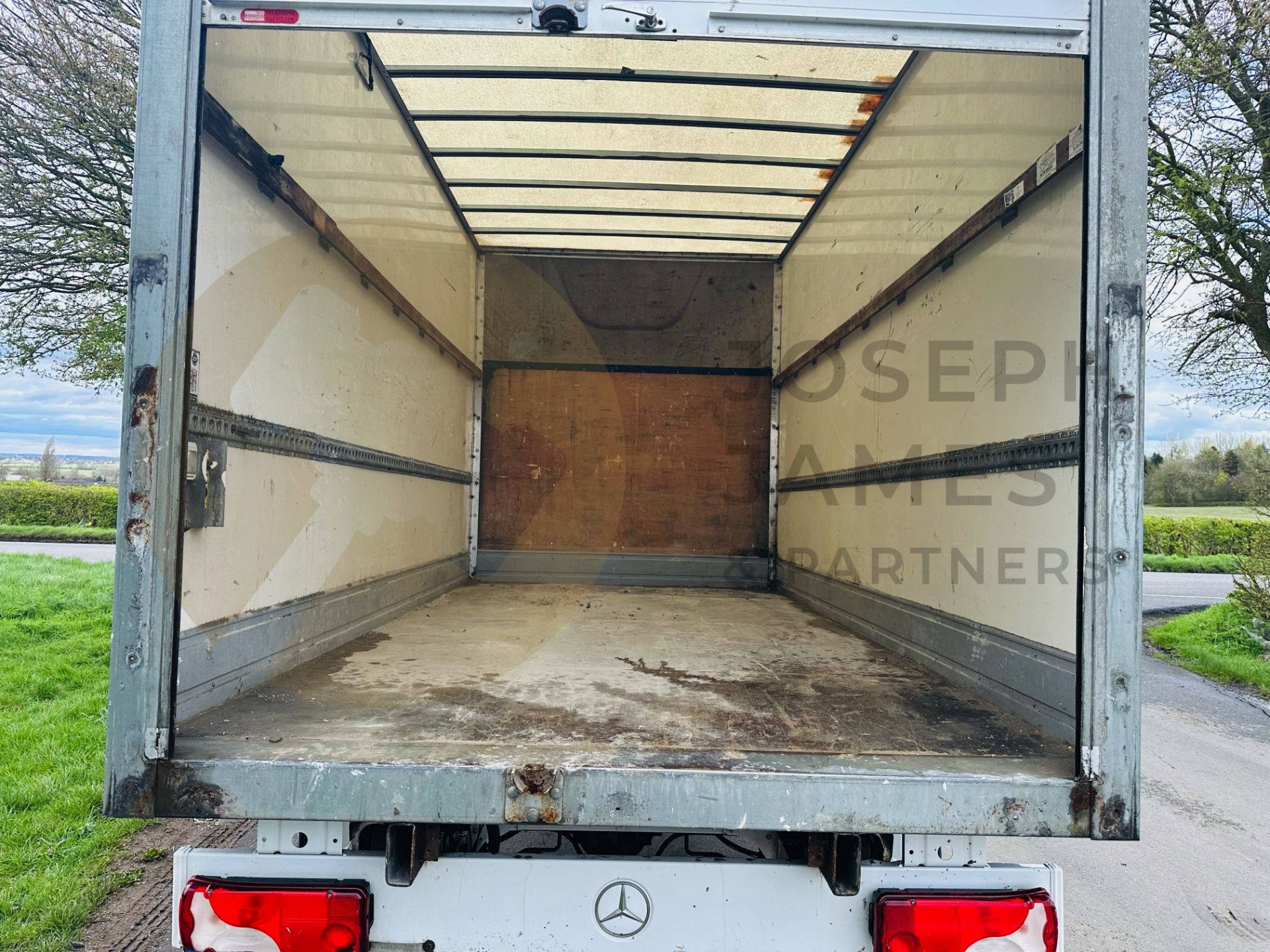 MERCEDES SPRINTER 314 CDI LWB LUTON / BOX VAN *BLUETEC EDITION* - 17 REG - ULEZ COMPLIANT!!! - Image 9 of 24