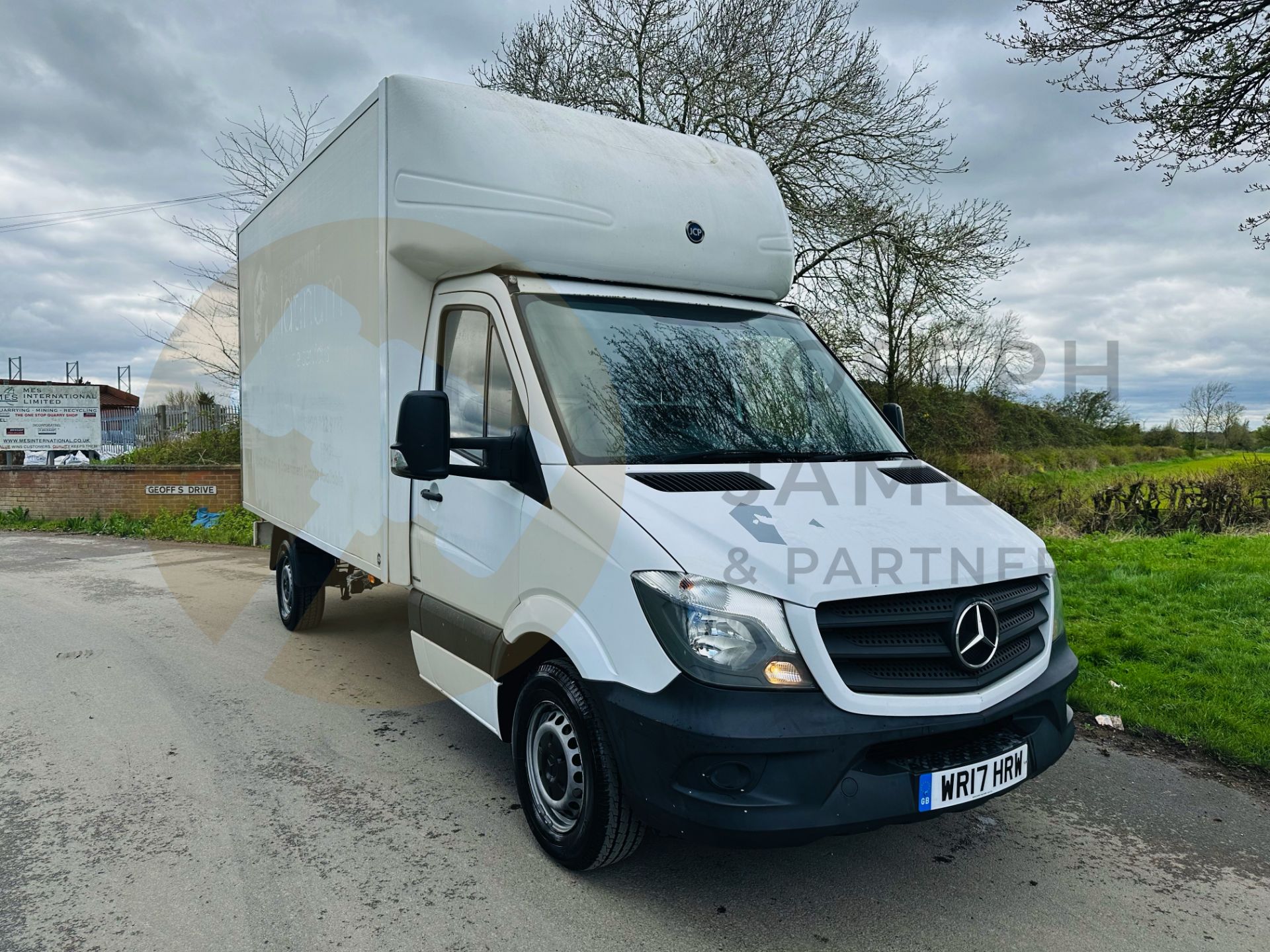 MERCEDES SPRINTER 314 CDI LWB LUTON / BOX VAN *BLUETEC EDITION* - 17 REG - ULEZ COMPLIANT!!! - Image 2 of 24