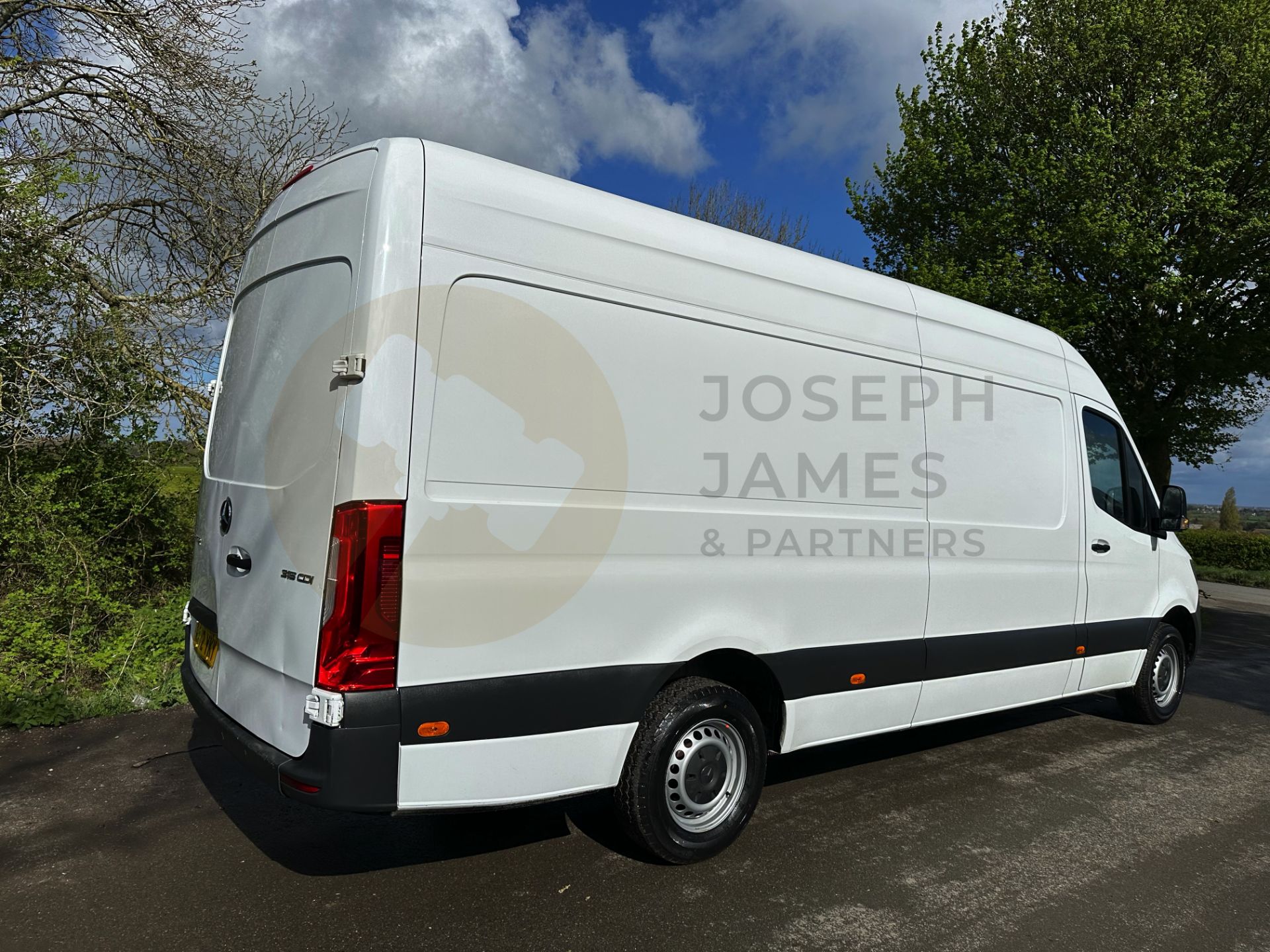 MERCEDES-BENZ SPRINTER 315 CDI *PROGRESSIVE* LWB HI-ROOF (2023 NEW FACELIFT MODEL) *EURO 6 / U-LEZ* - Image 12 of 43