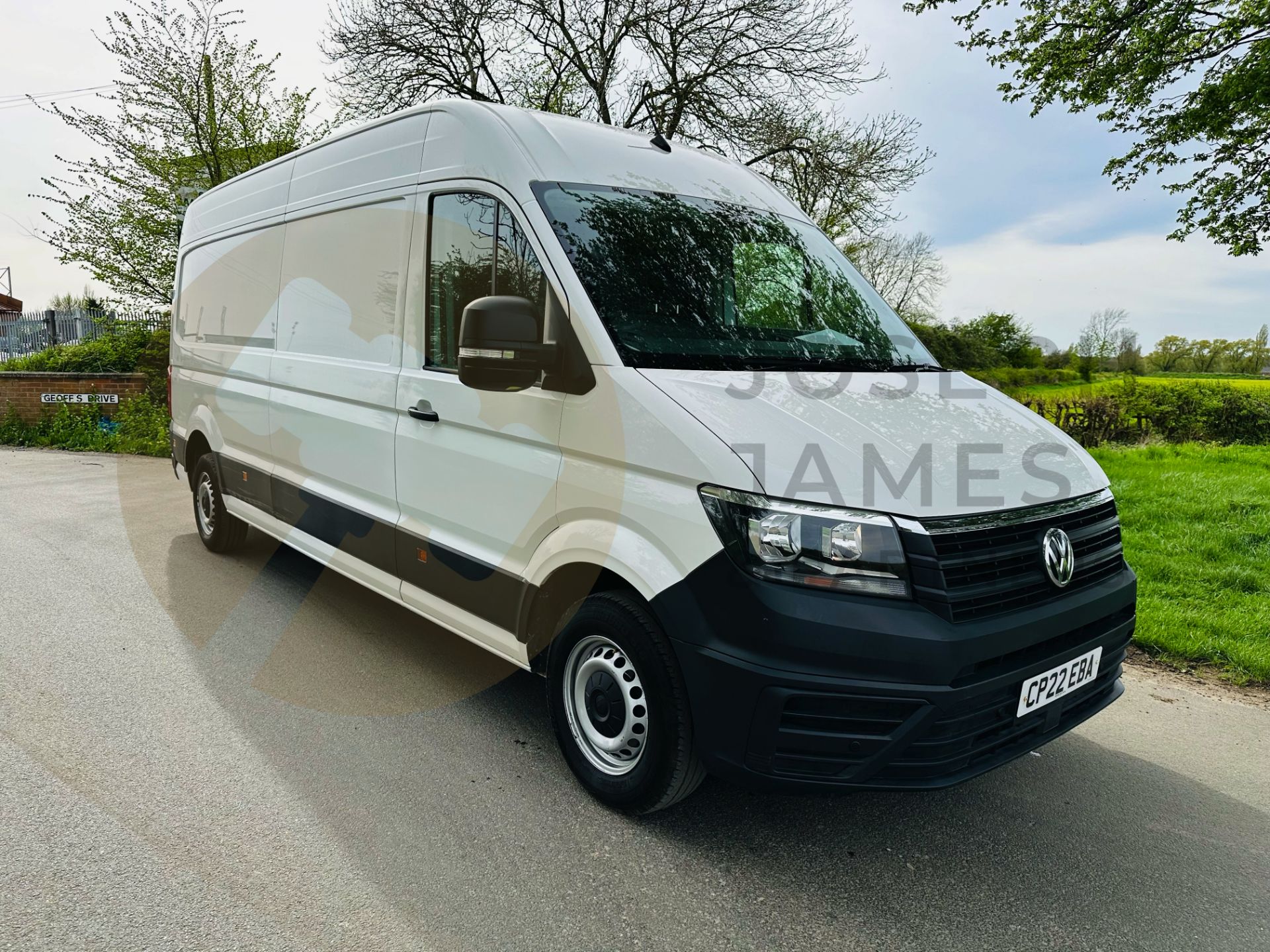 (ON SALE) VOLKSWAGEN CRAFTER CR35 *LWB HI-ROOF* (2022 - FACELIFT MODEL) 2.0 TDI 'BLUE-MOTION' - Image 2 of 27