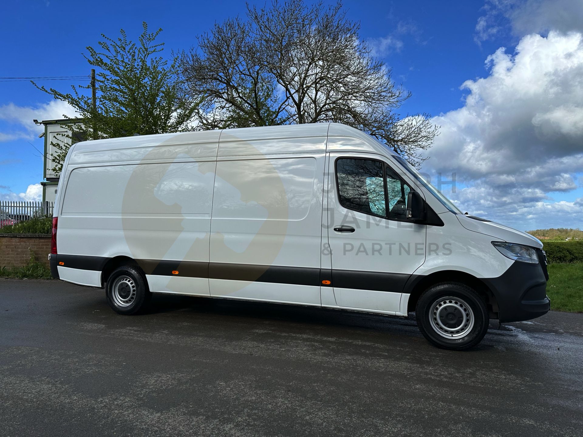 MERCEDES-BENZ SPRINTER 315 CDI *PROGRESSIVE* LWB HI-ROOF (2023 NEW FACELIFT MODEL) *EURO 6 / U-LEZ*